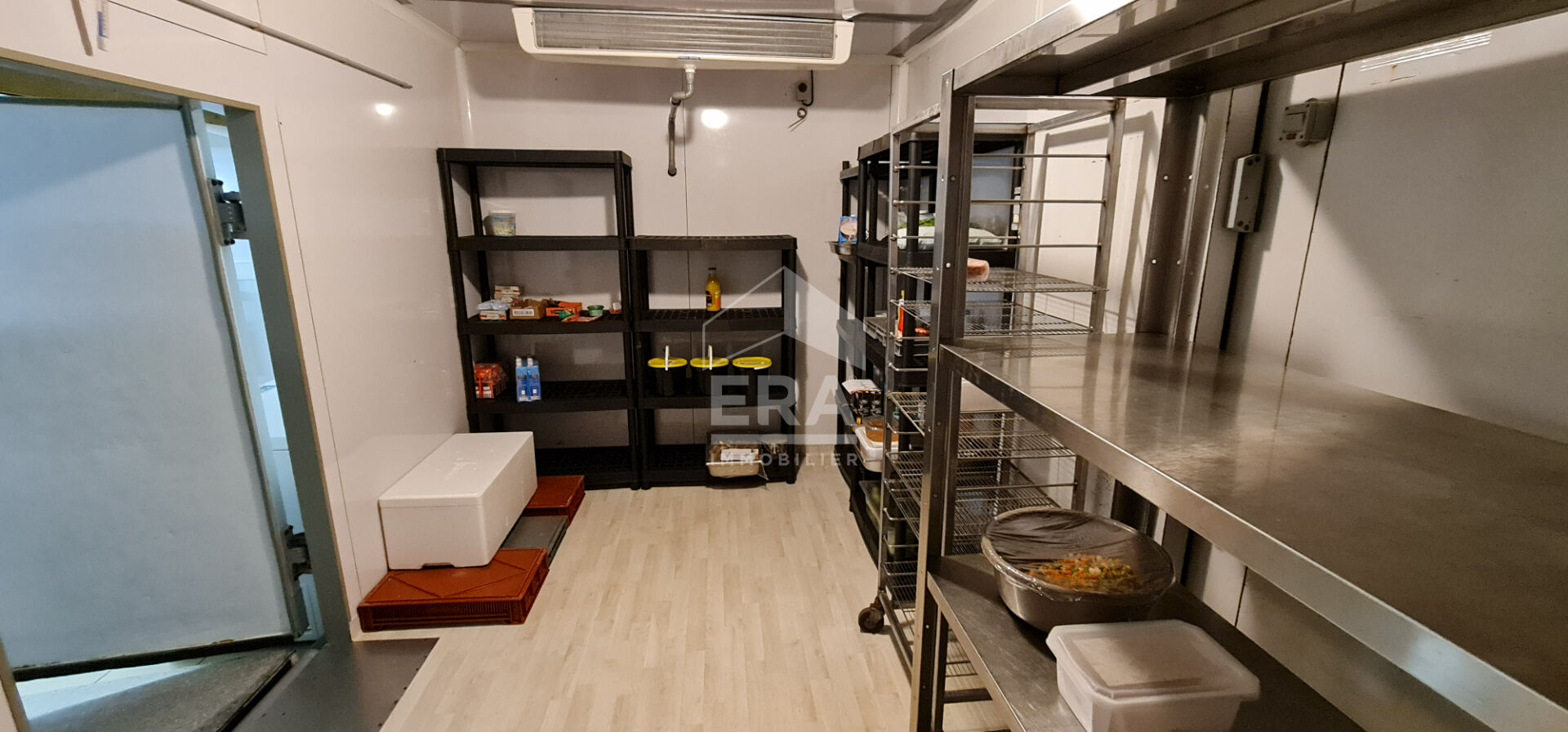 Photo Vente MURS COMMERCIAUX - Entièrement équipé d'une cuisine professionnelle ! image 3/6