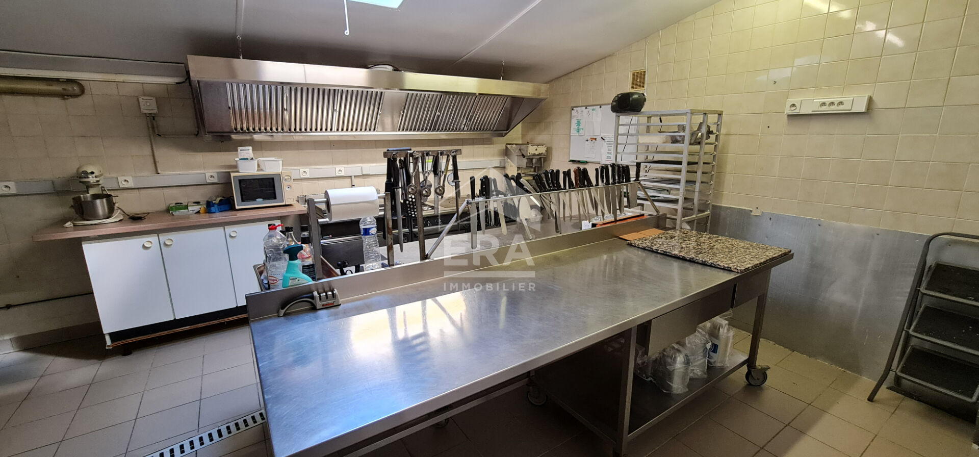 Photo Vente MURS COMMERCIAUX - Entièrement équipé d'une cuisine professionnelle ! image 5/6