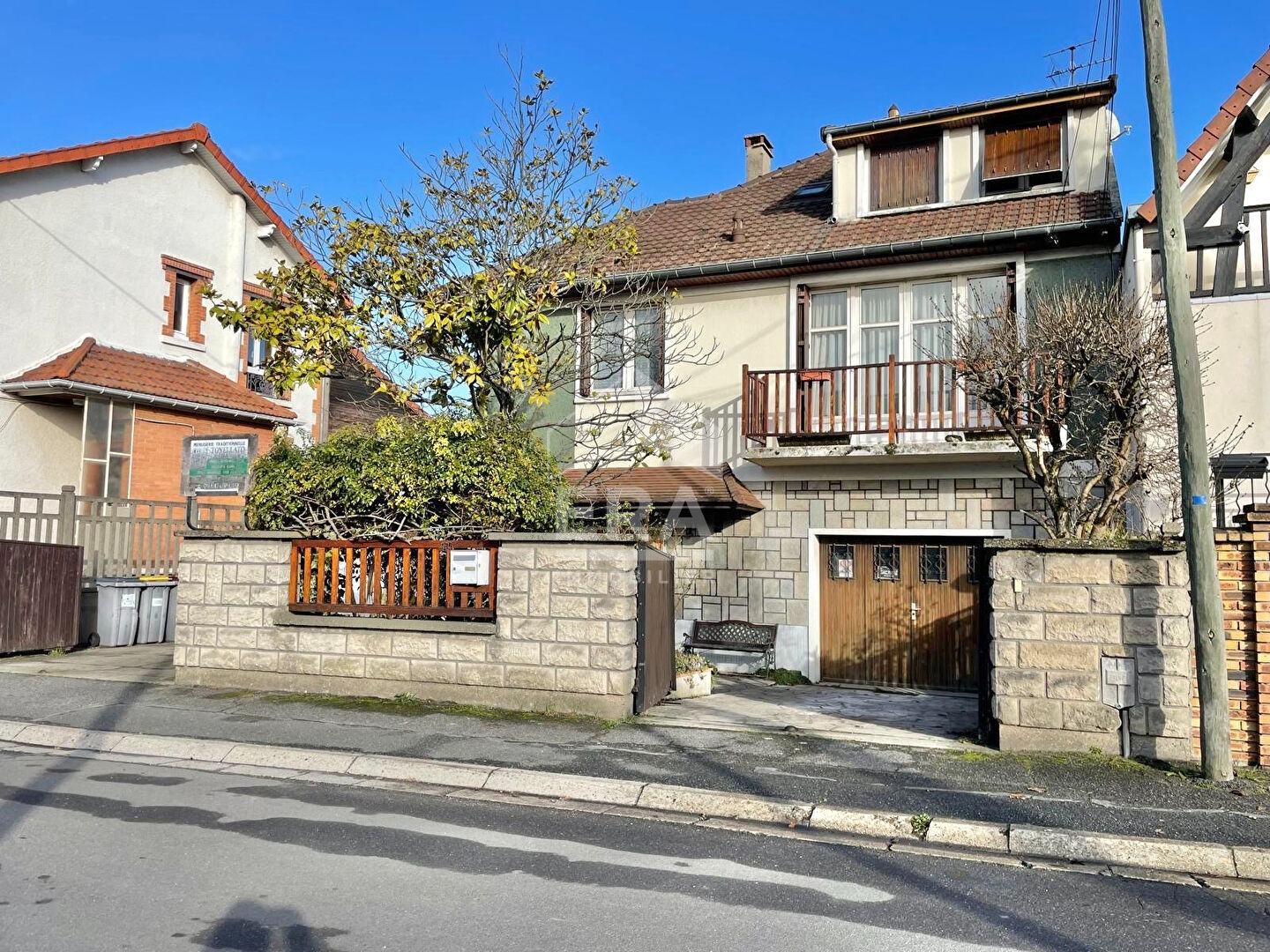 Photo Maison spacieuse à vendre à Sartrouville - 7 pièces, 4 chambres image 1/6