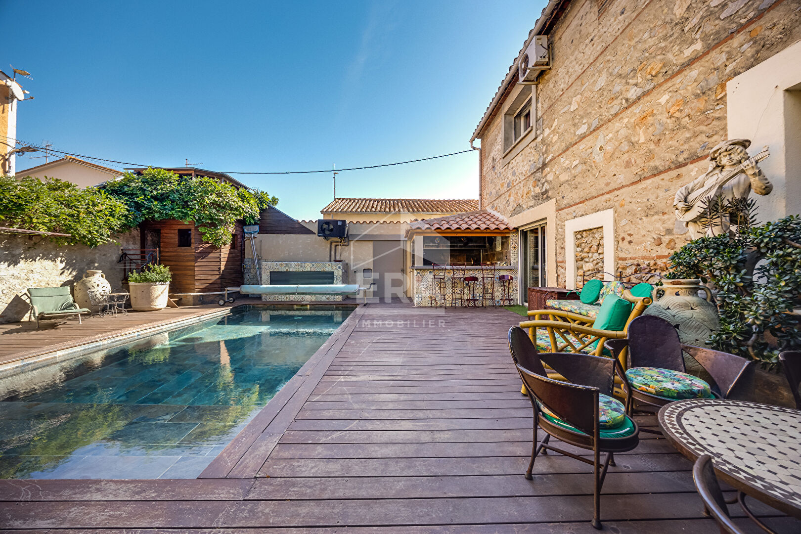 Agence immobilière de ERA IMMOBILIER CHATEAU ROUSSILLON