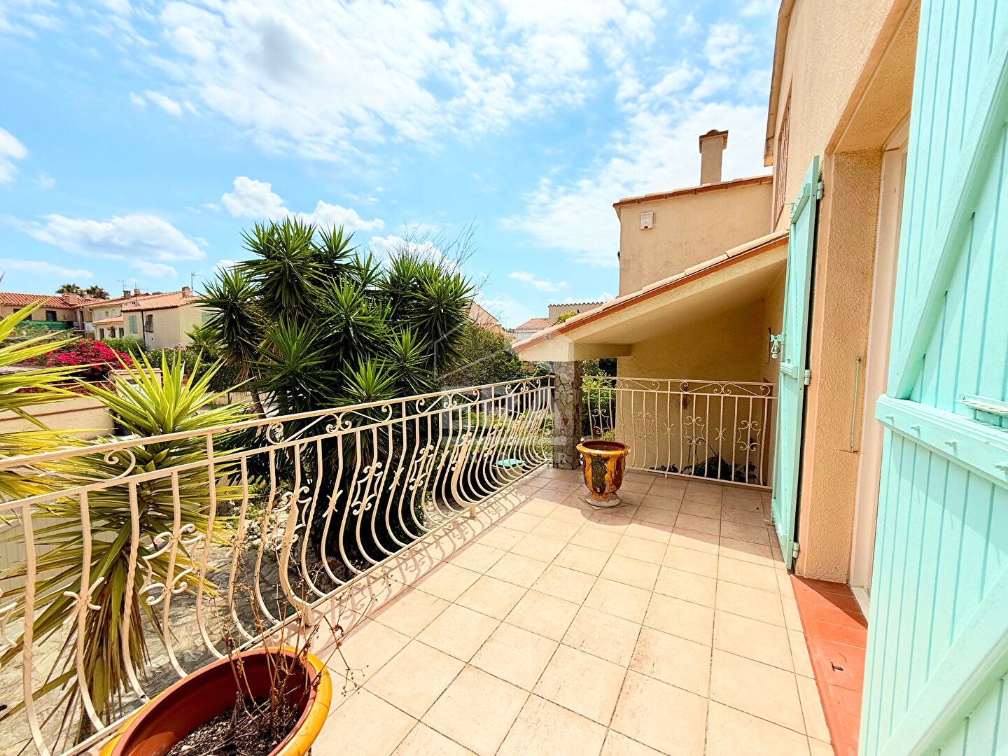 Agence immobilière de ERA IMMOBILIER CHATEAU ROUSSILLON