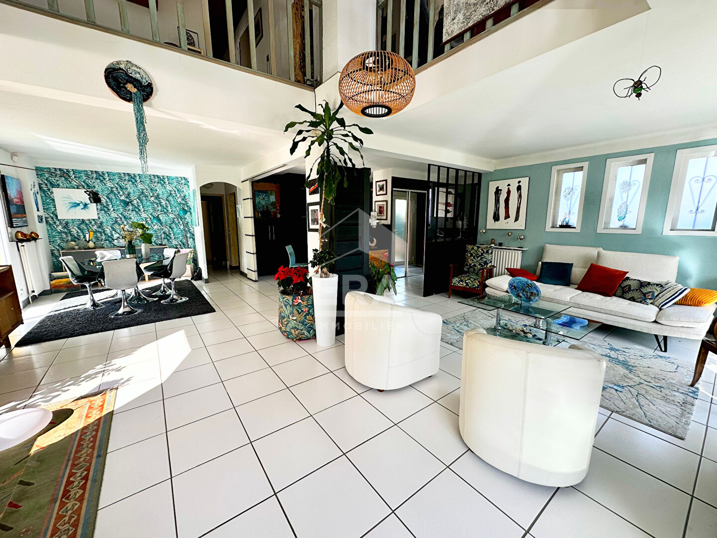 Agence immobilière de ERA IMMOBILIER CHATEAU ROUSSILLON