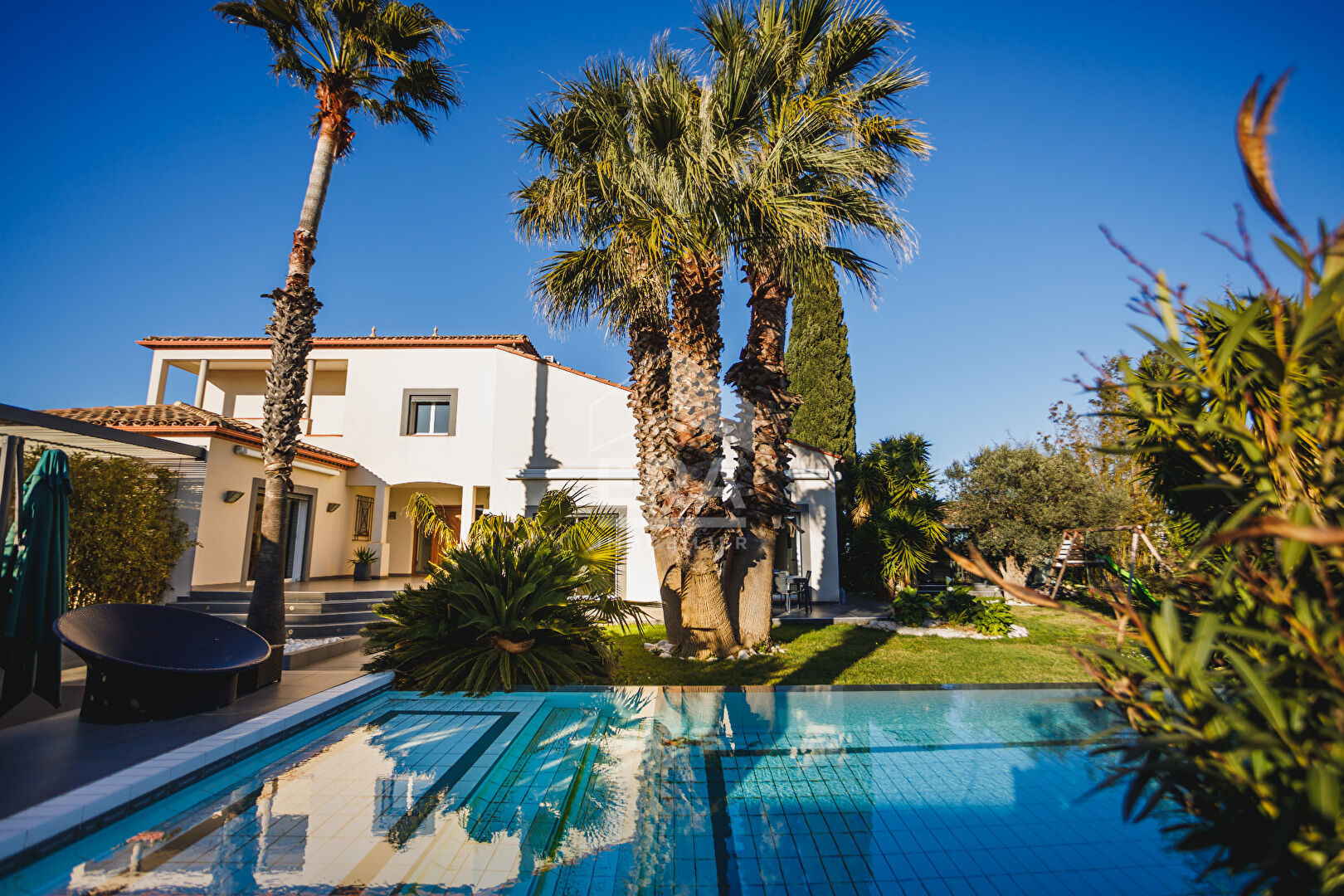 Agence immobilière de ERA IMMOBILIER CHATEAU ROUSSILLON