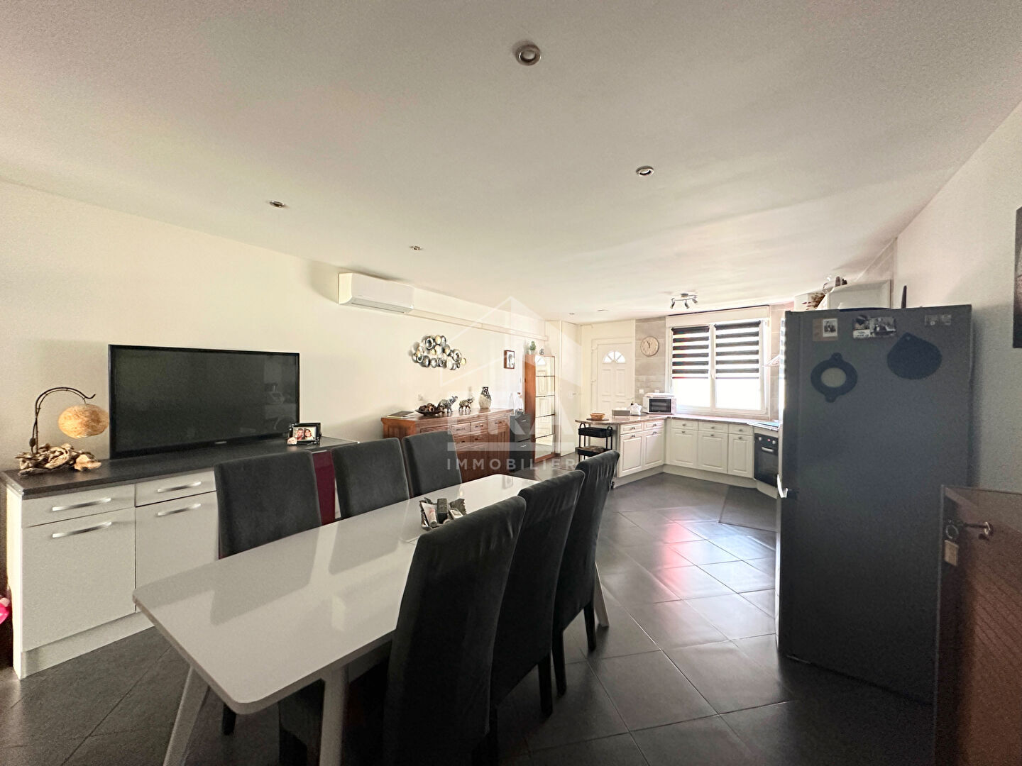 Photo Maison de charme aux beaux volumes à vendre à Saint Laurent de la Salanque image 4/6