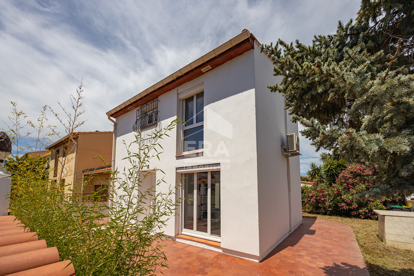 Agence immobilière de ERA IMMOBILIER CHATEAU ROUSSILLON