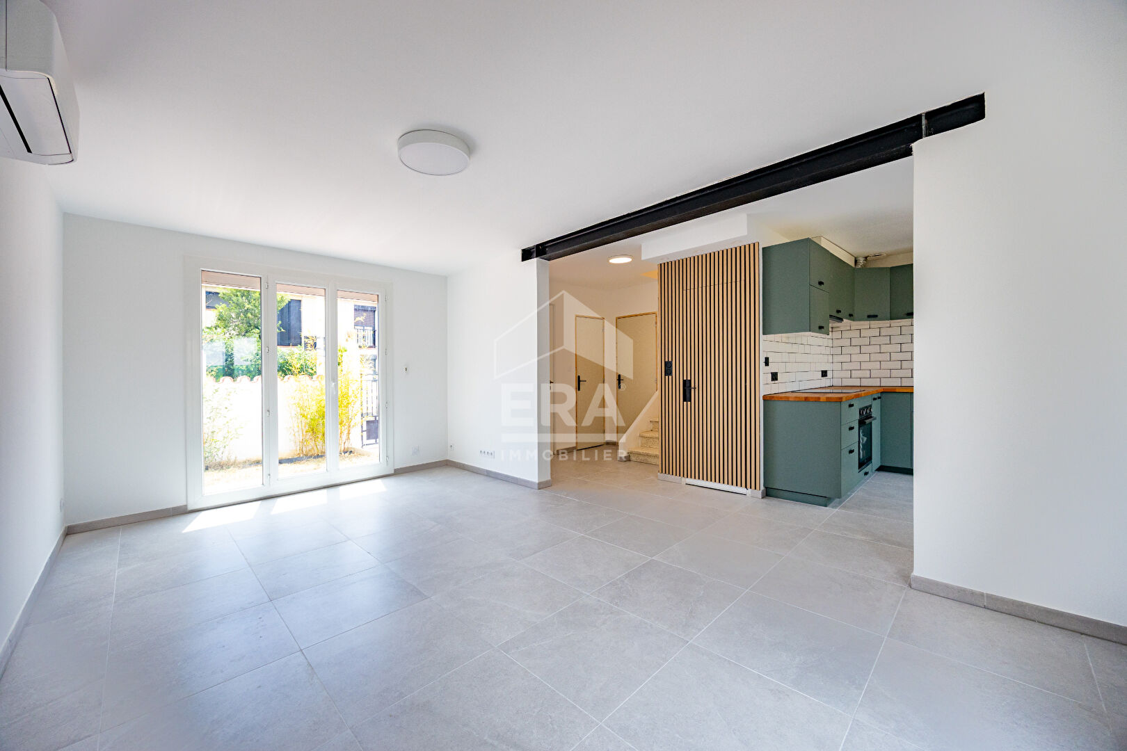 Maison 3 faces avec jardin entièrement rénovée à vendre à Perpignan