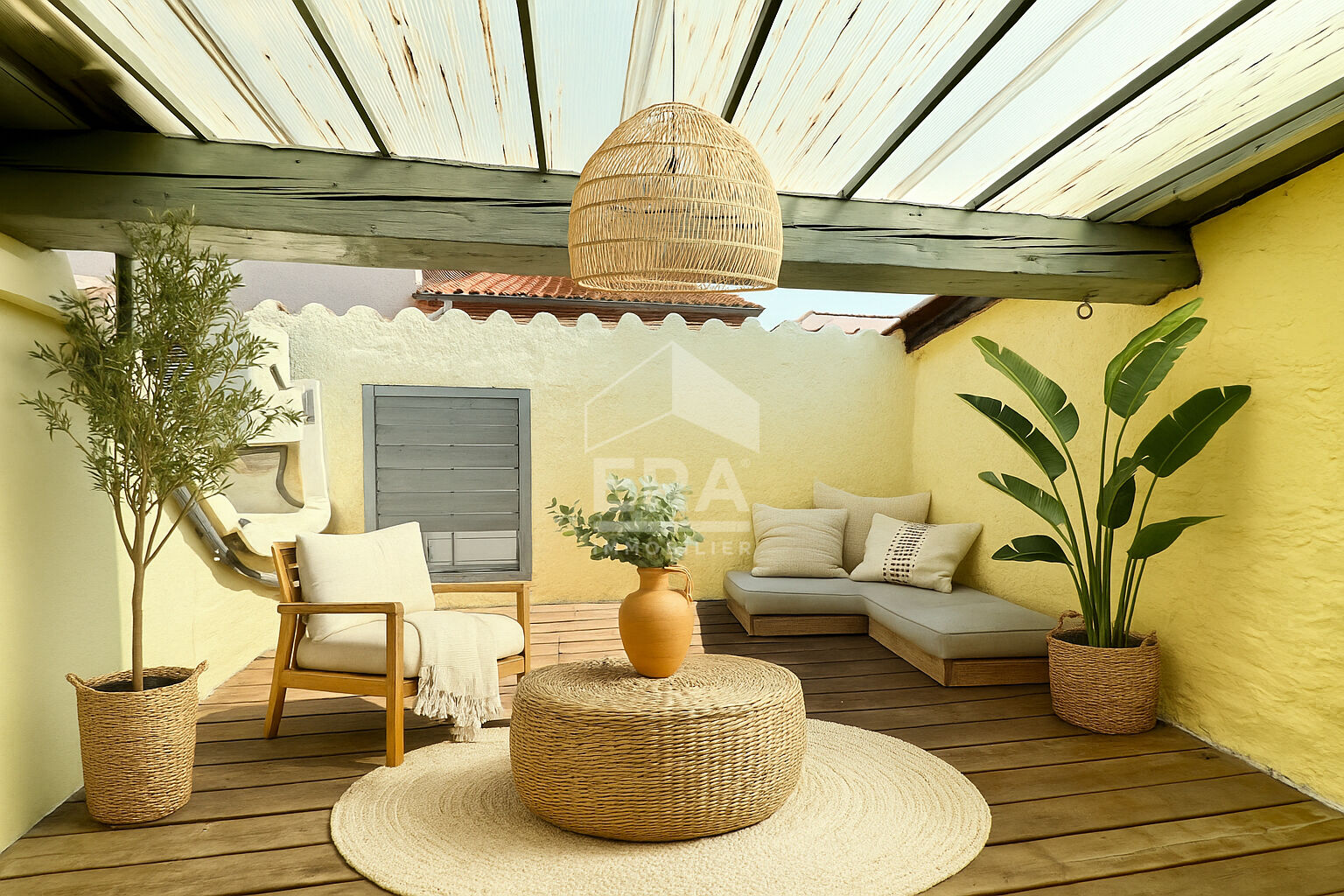 Agence immobilière de ERA IMMOBILIER CHATEAU ROUSSILLON