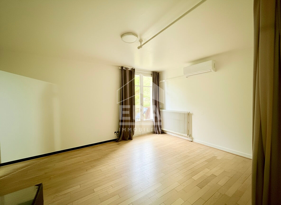 Photo Appartement à vendre à Perpignan 4 pièces, 3 chambres avec balcons et cave image 3/6