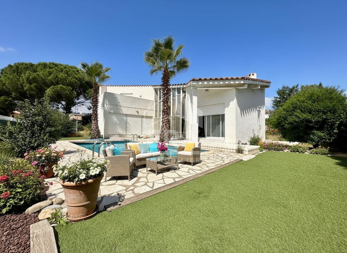 Maison d'architecte 4 faces sur sous sol - Piscine - Perpignan