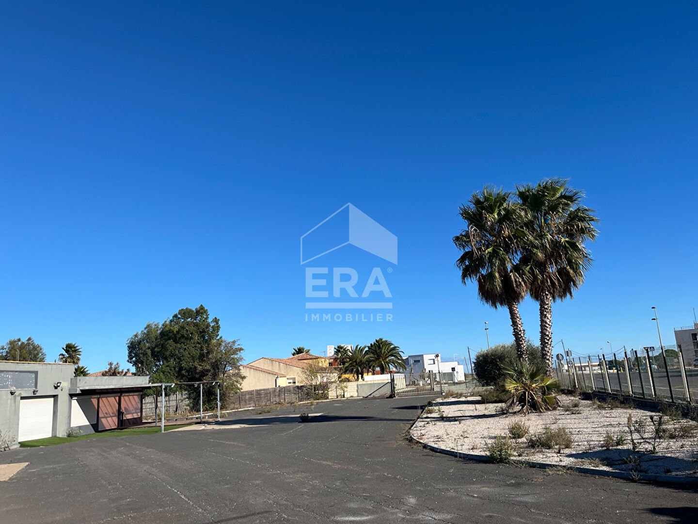 Photo Local commercial à vendre à AGDE - Zone des Septs Fonts image 3/6