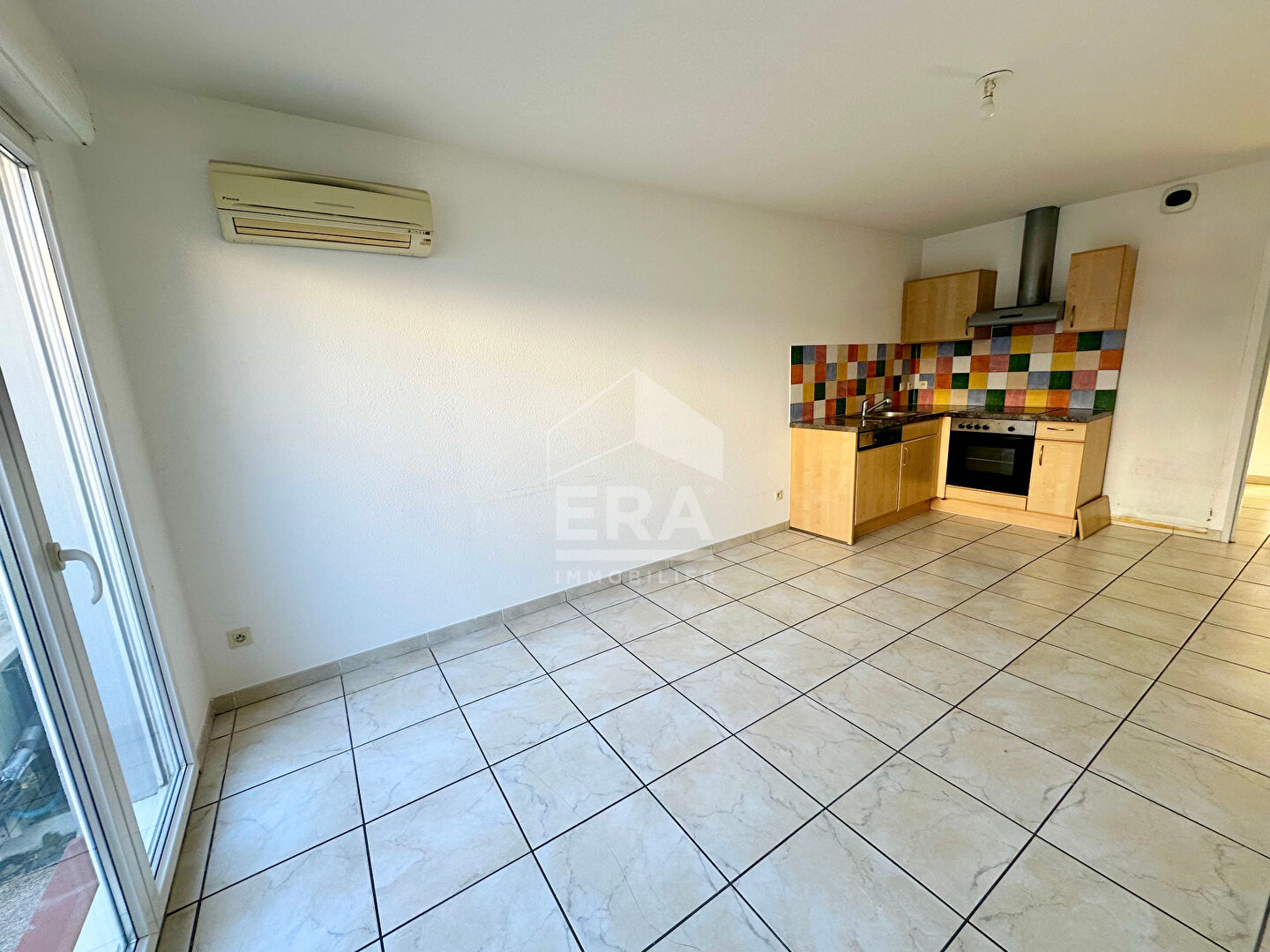 Photo A vendre. Perpignan / Saint Martin: Appartement 2 pièces avec terrasse, cave et garage image 2/6