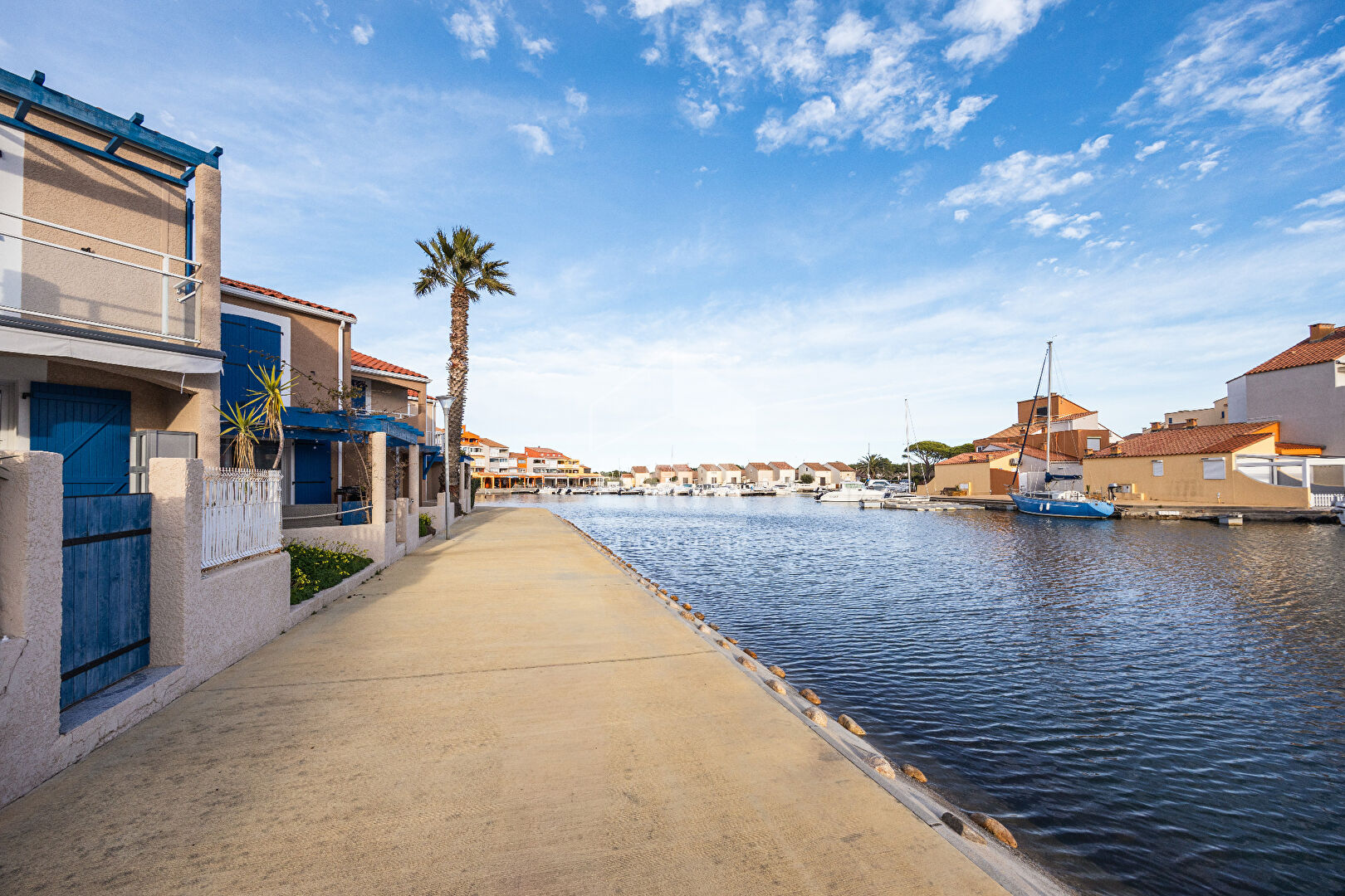 Agence immobilière de ERA IMMOBILIER CHATEAU ROUSSILLON