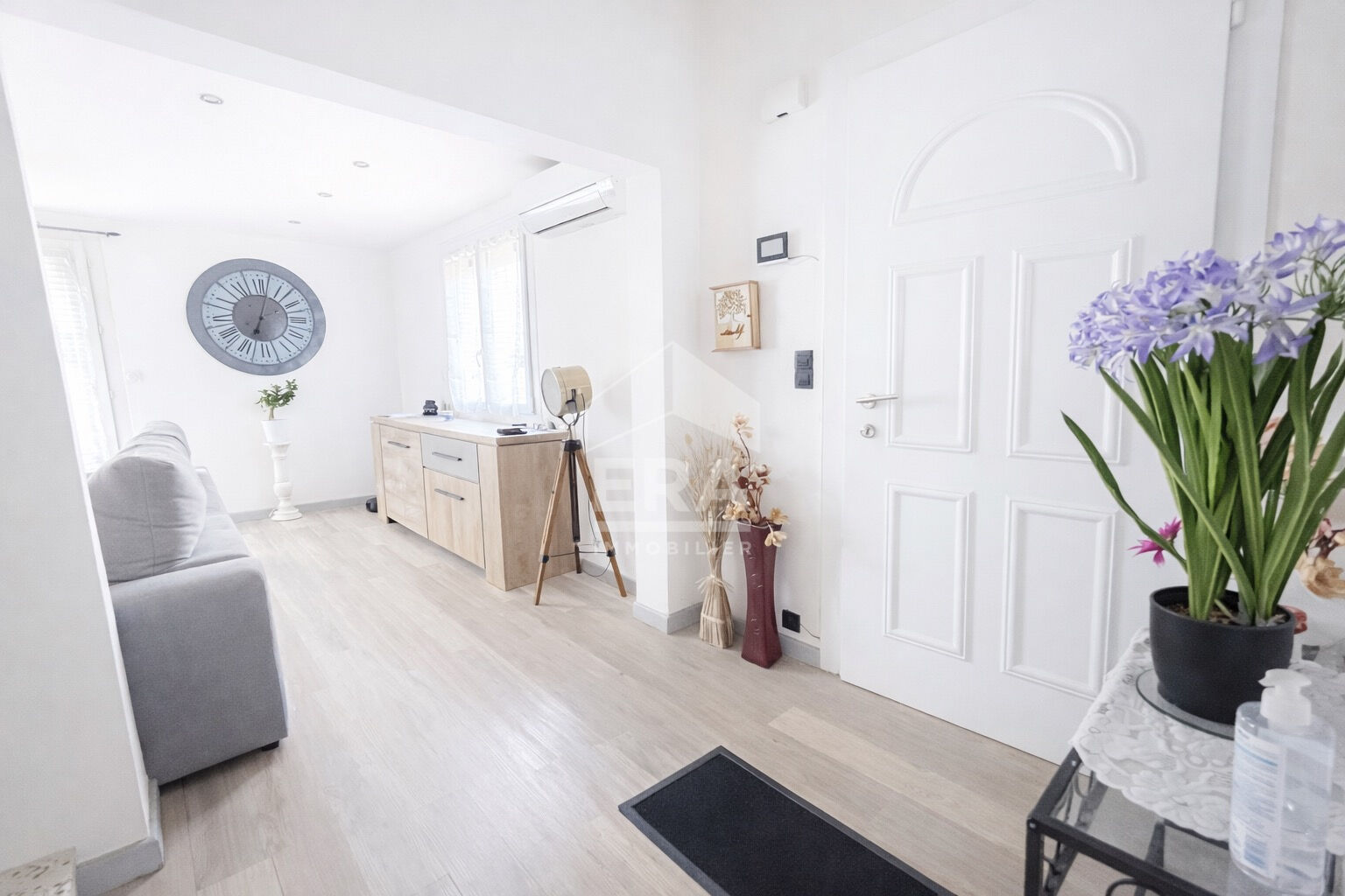 Agence immobilière de ERA IMMOBILIER CHATEAU ROUSSILLON