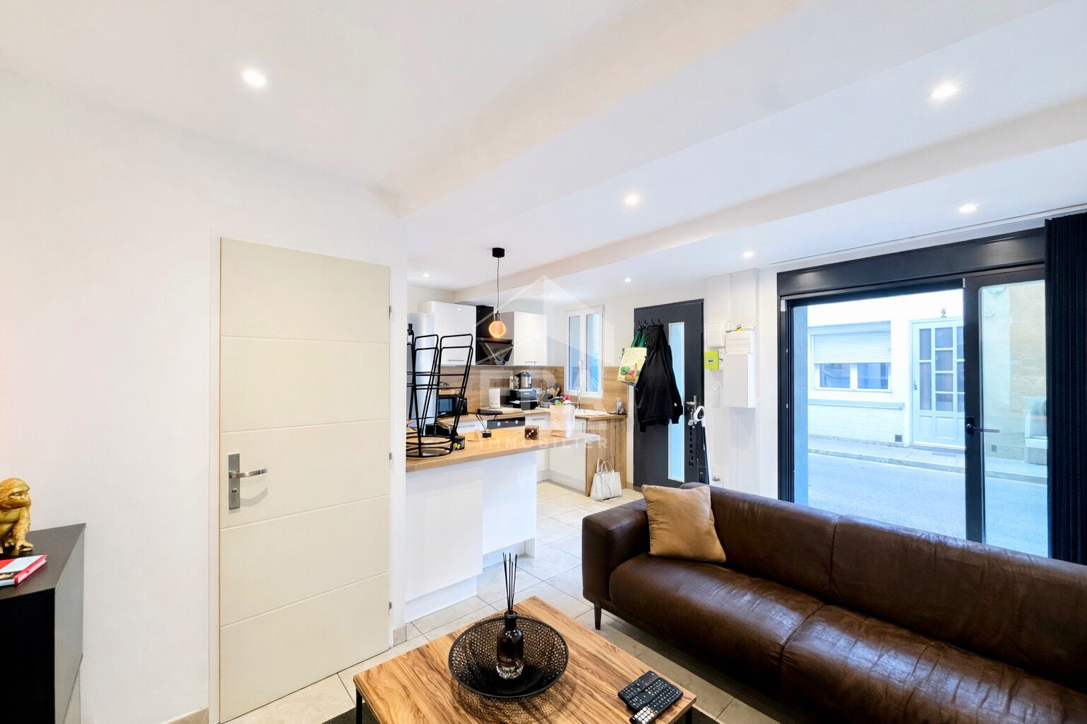 Agence immobilière de ERA IMMOBILIER CHATEAU ROUSSILLON