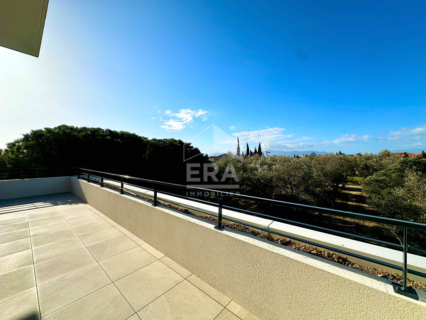 Agence immobilière de ERA IMMOBILIER CHATEAU ROUSSILLON