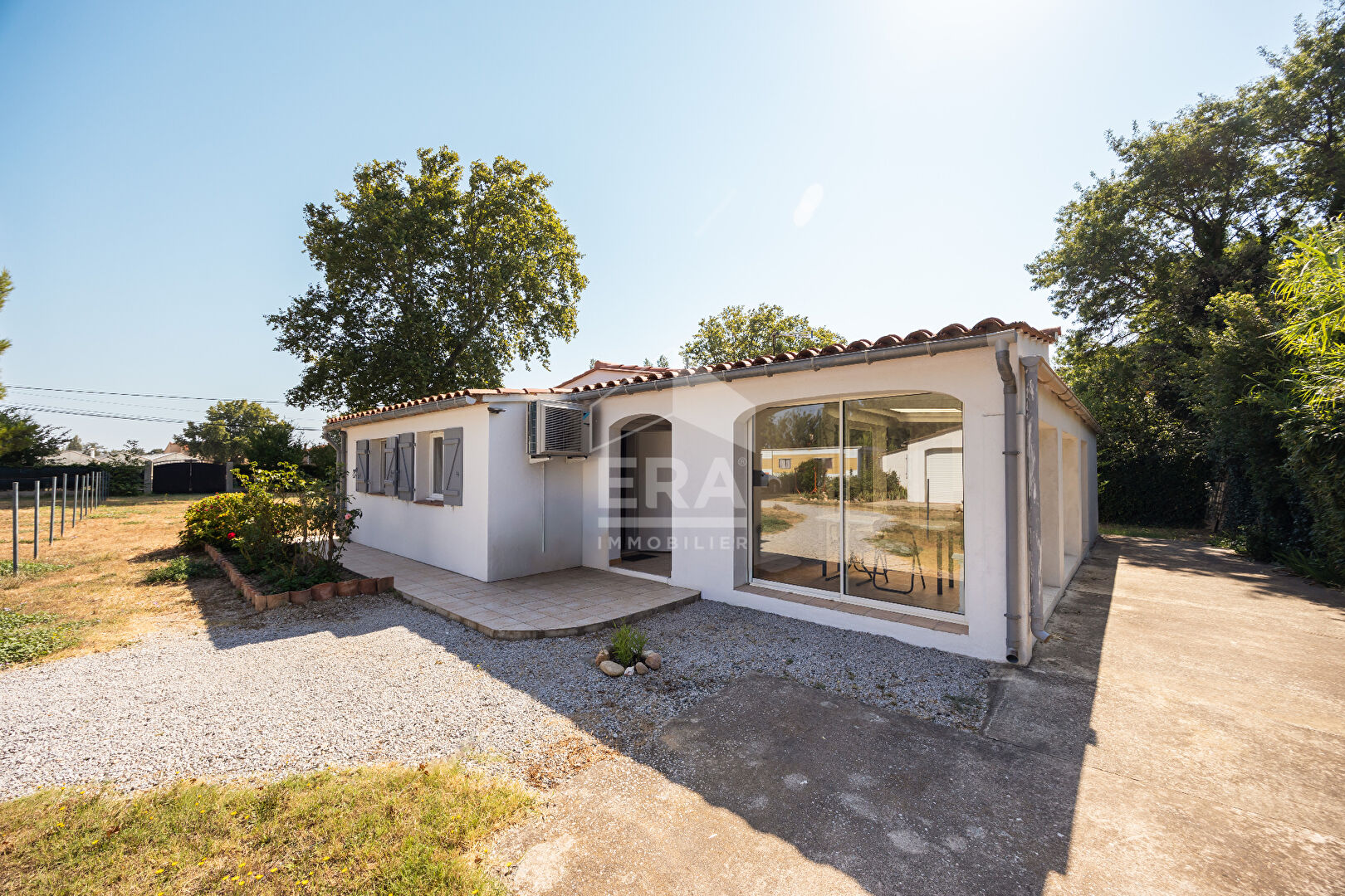 Agence immobilière de ERA IMMOBILIER CHATEAU ROUSSILLON