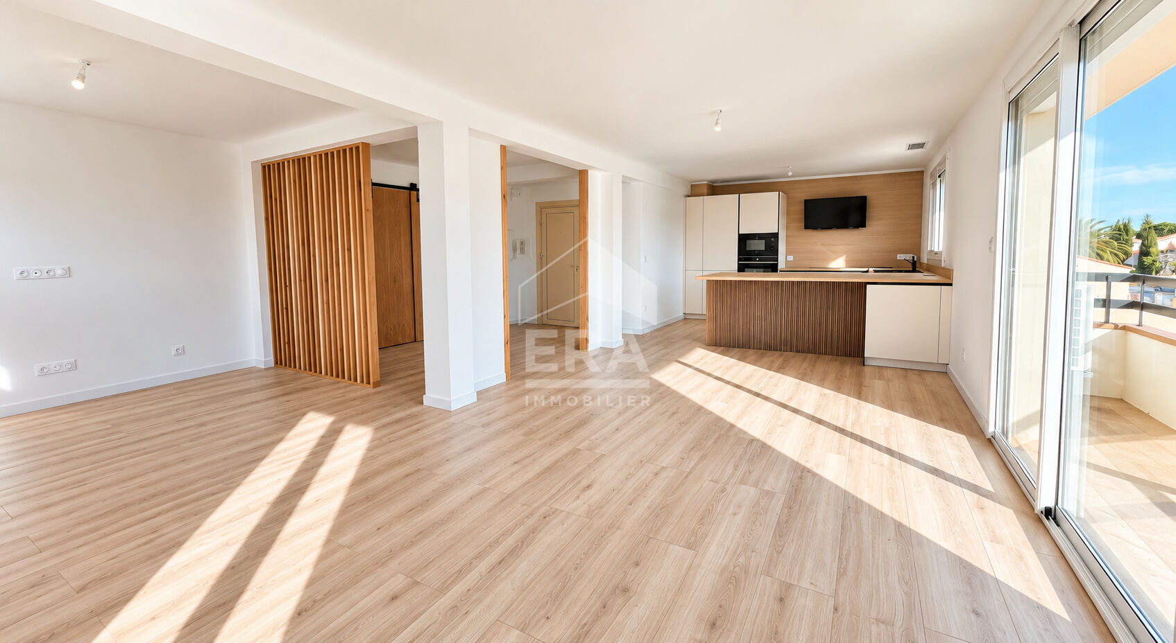 Agence immobilière de ERA IMMOBILIER CHATEAU ROUSSILLON