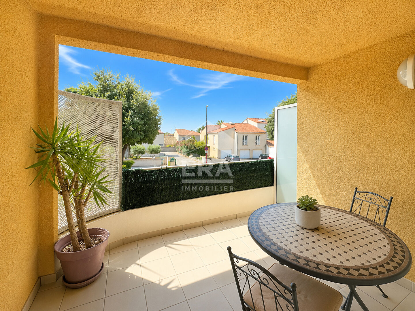 Agence immobilière de ERA IMMOBILIER CHATEAU ROUSSILLON