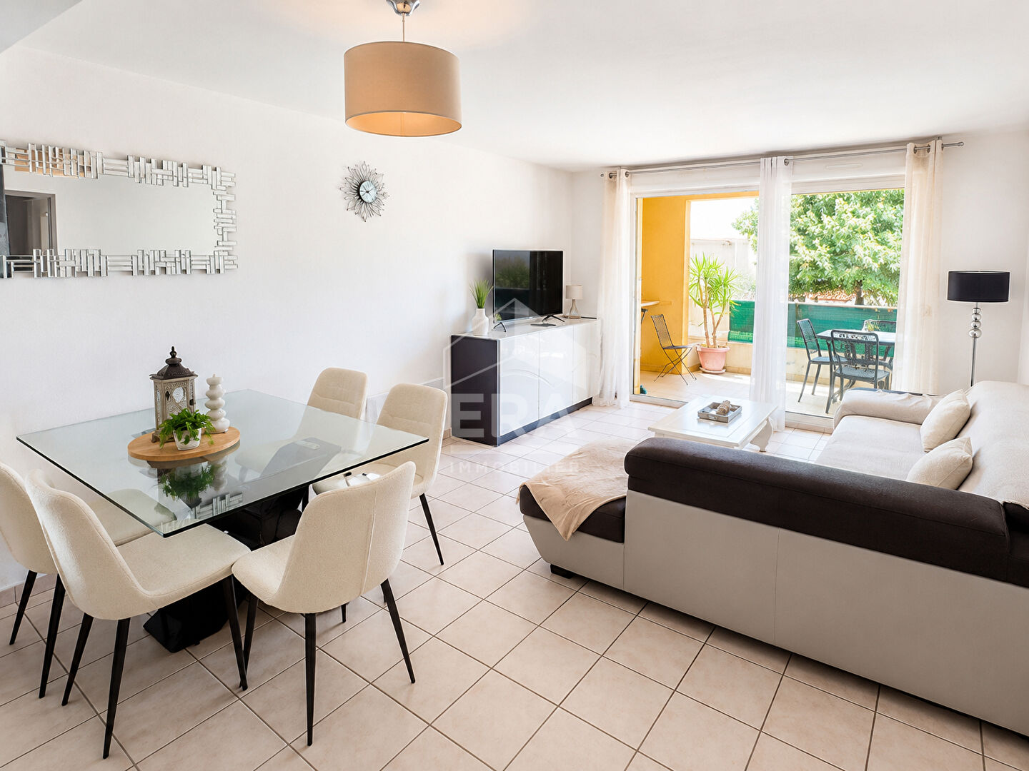 Agence immobilière de ERA IMMOBILIER CHATEAU ROUSSILLON