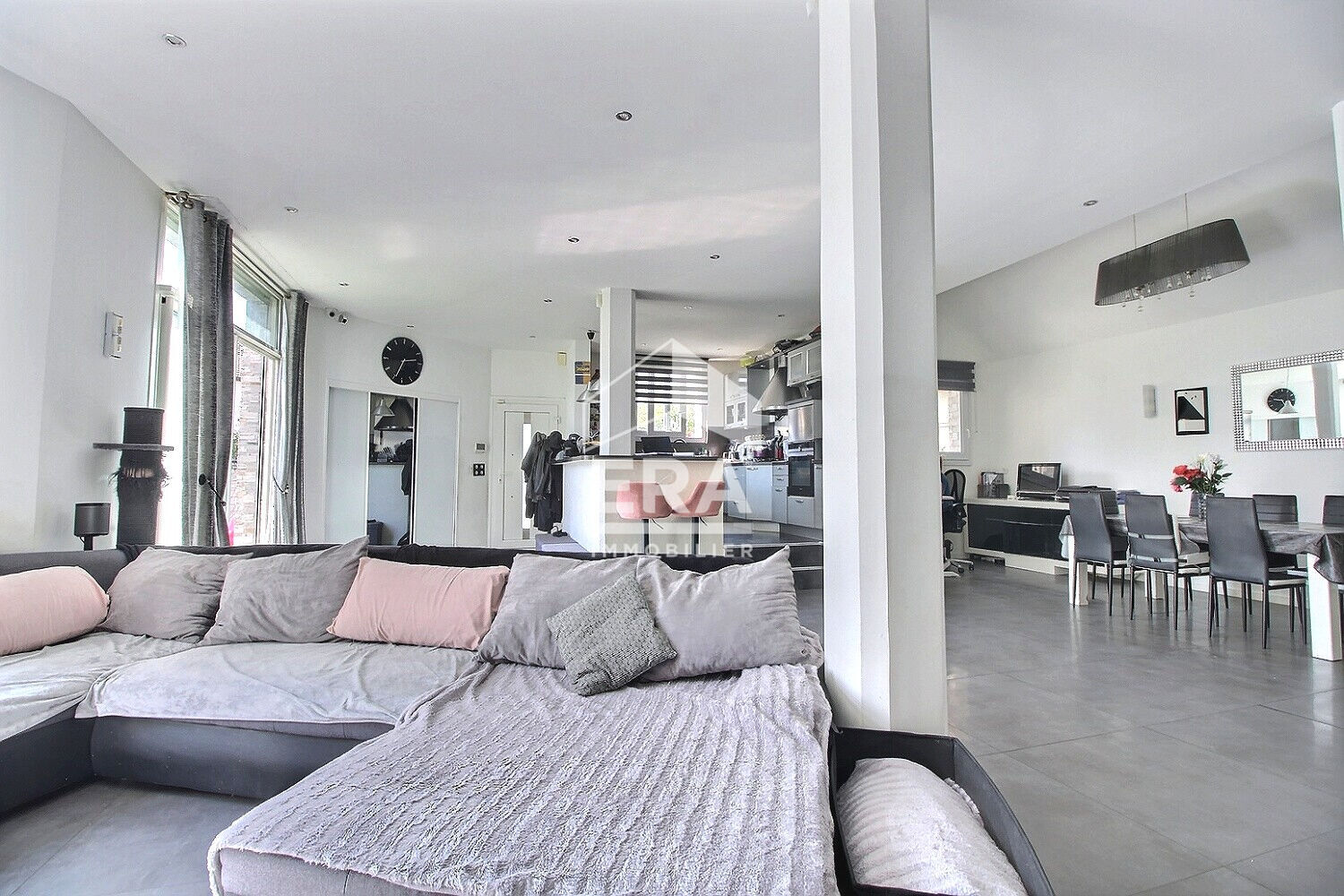 Photo Maison 4 pièces 154m² Le Plessis Robinson image 2/6