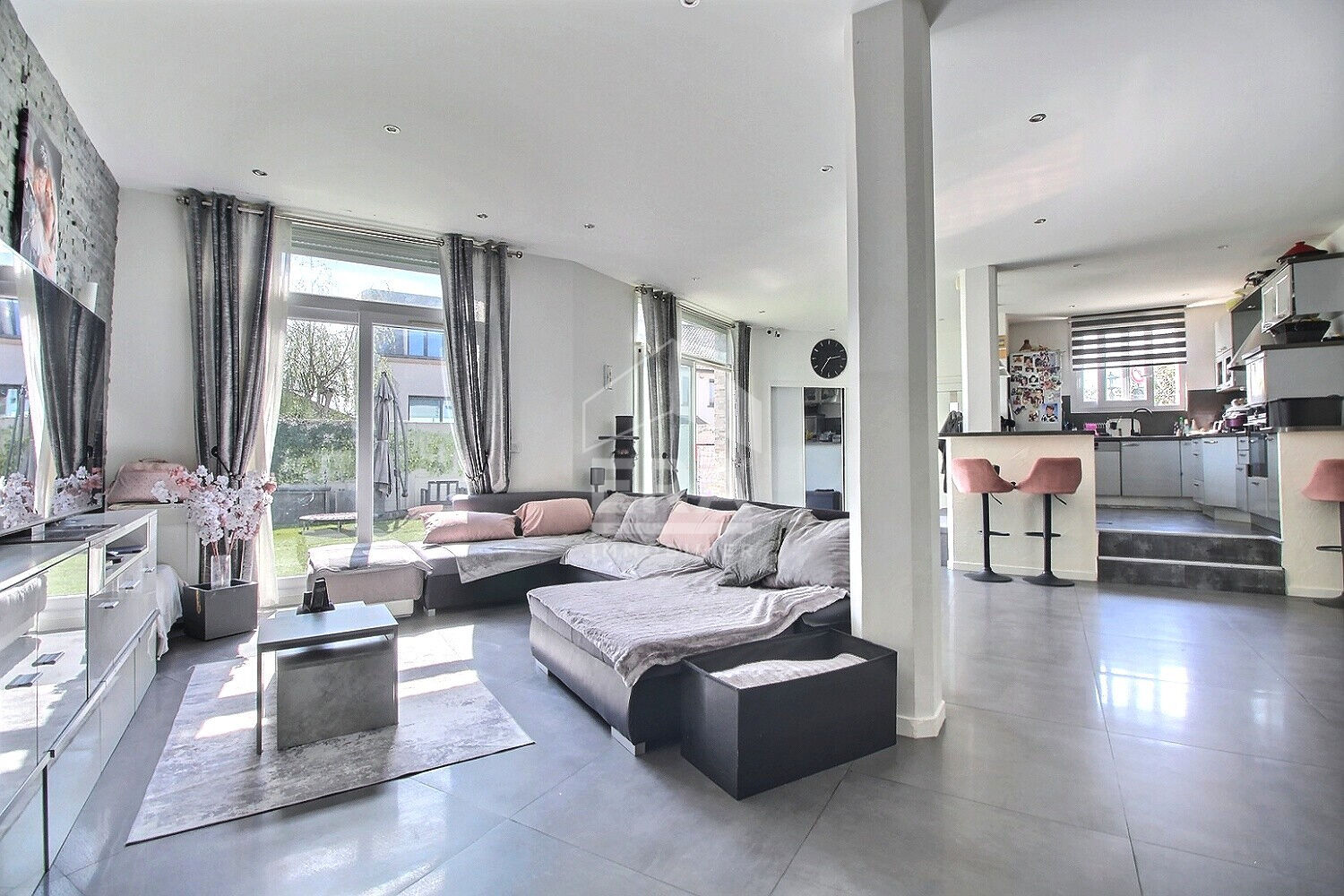 Photo Maison 4 pièces 154m² Le Plessis Robinson image 3/6