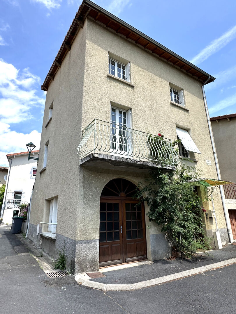 Maison Tallende 3 pièce(s) 63m2 et 31M2 à finir d'aménager