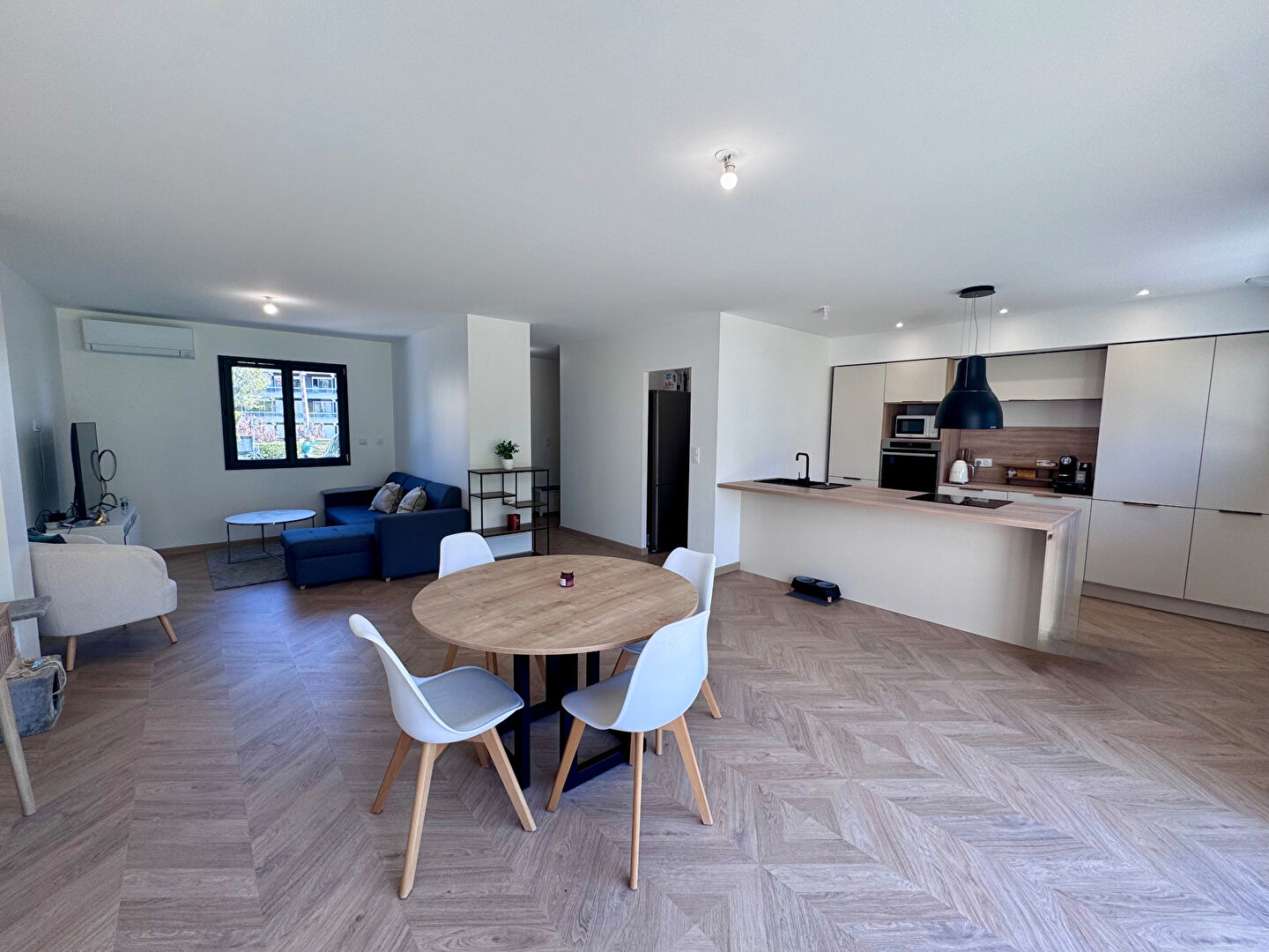 Photo Maison  Neuve, 3 chambres à Cournon D Auvergne image 4/6