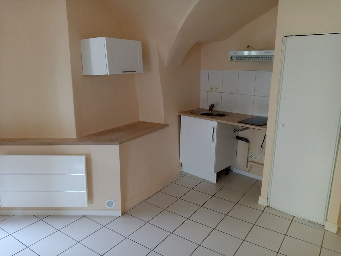 Photo Appartement Vic Le Comte loué image 2/5