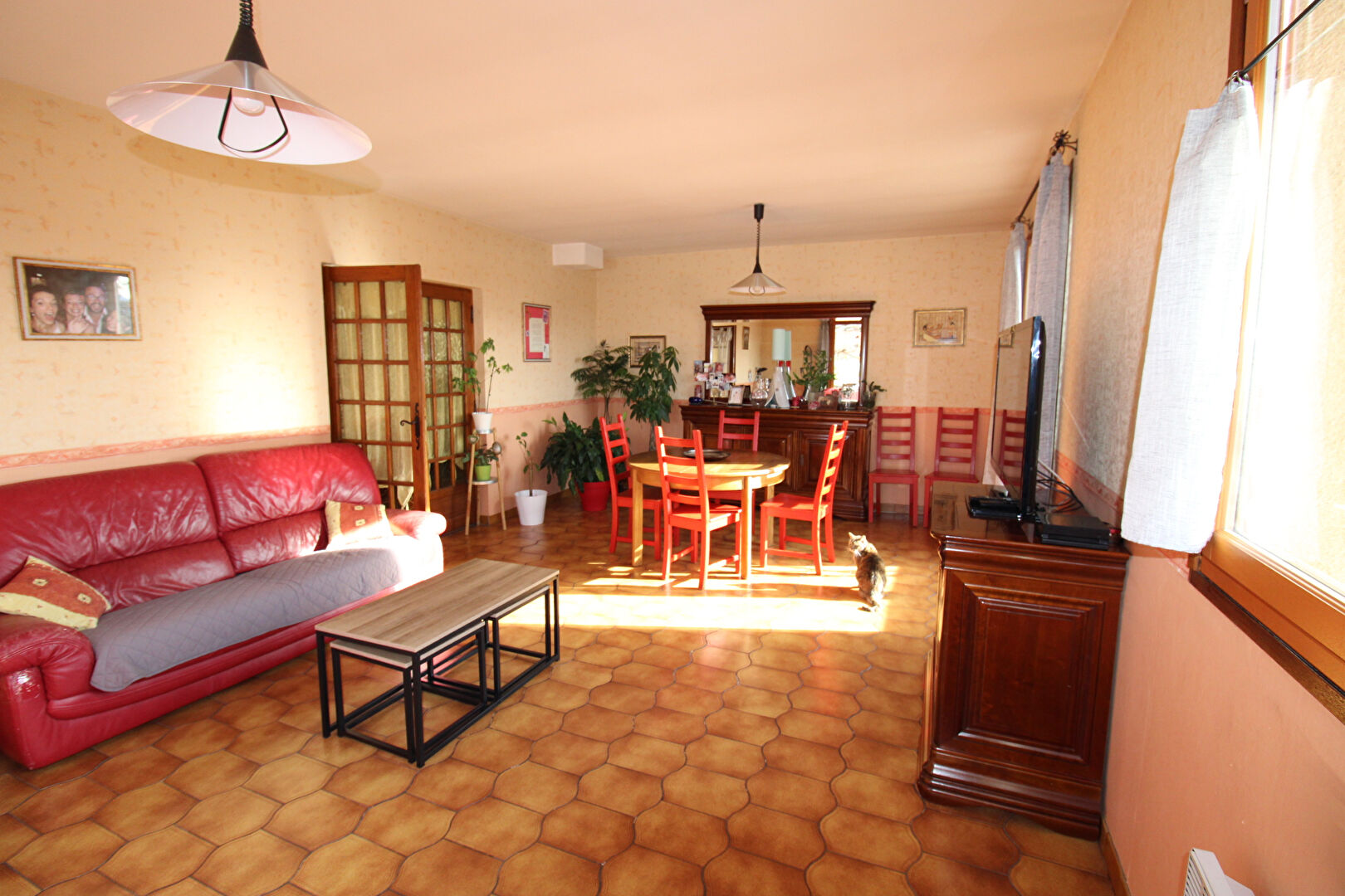 Maison Cournon D Auvergne 8 pièce(s) 208 m2