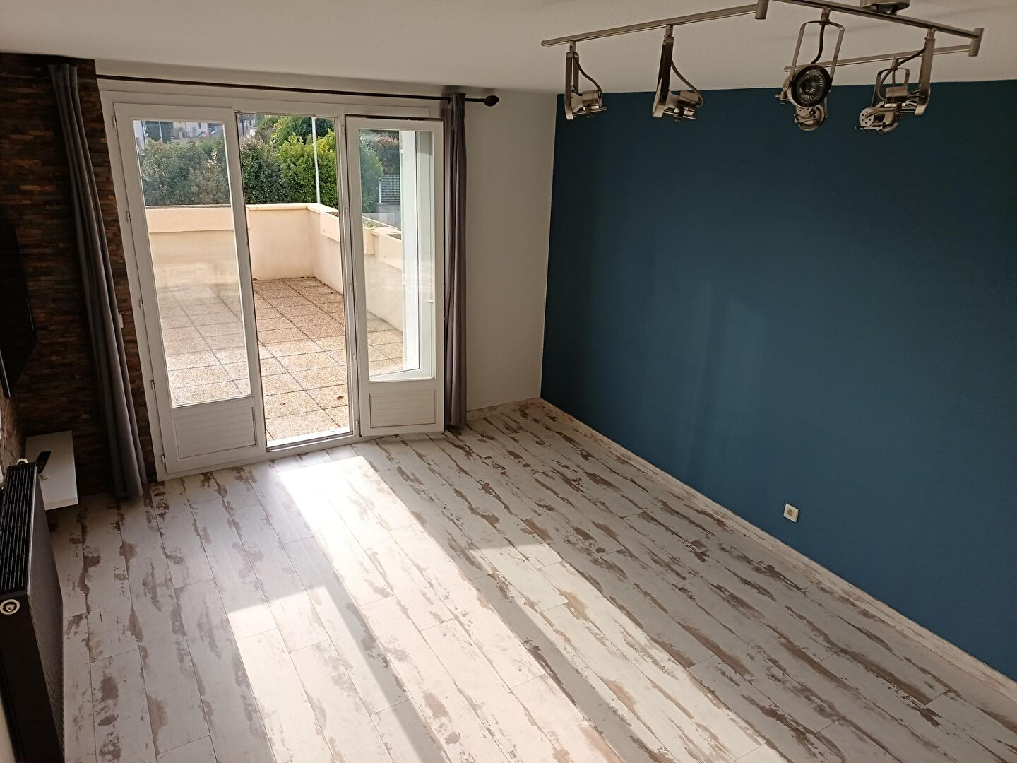 Appartement en DUPLEX T3 avec 2 CHAMBRES + TERRASSE + Cave