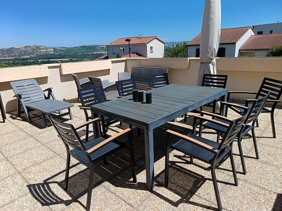 Photo Appartement en DUPLEX T3 avec 2 CHAMBRES + TERRASSE + Cave image 4/6