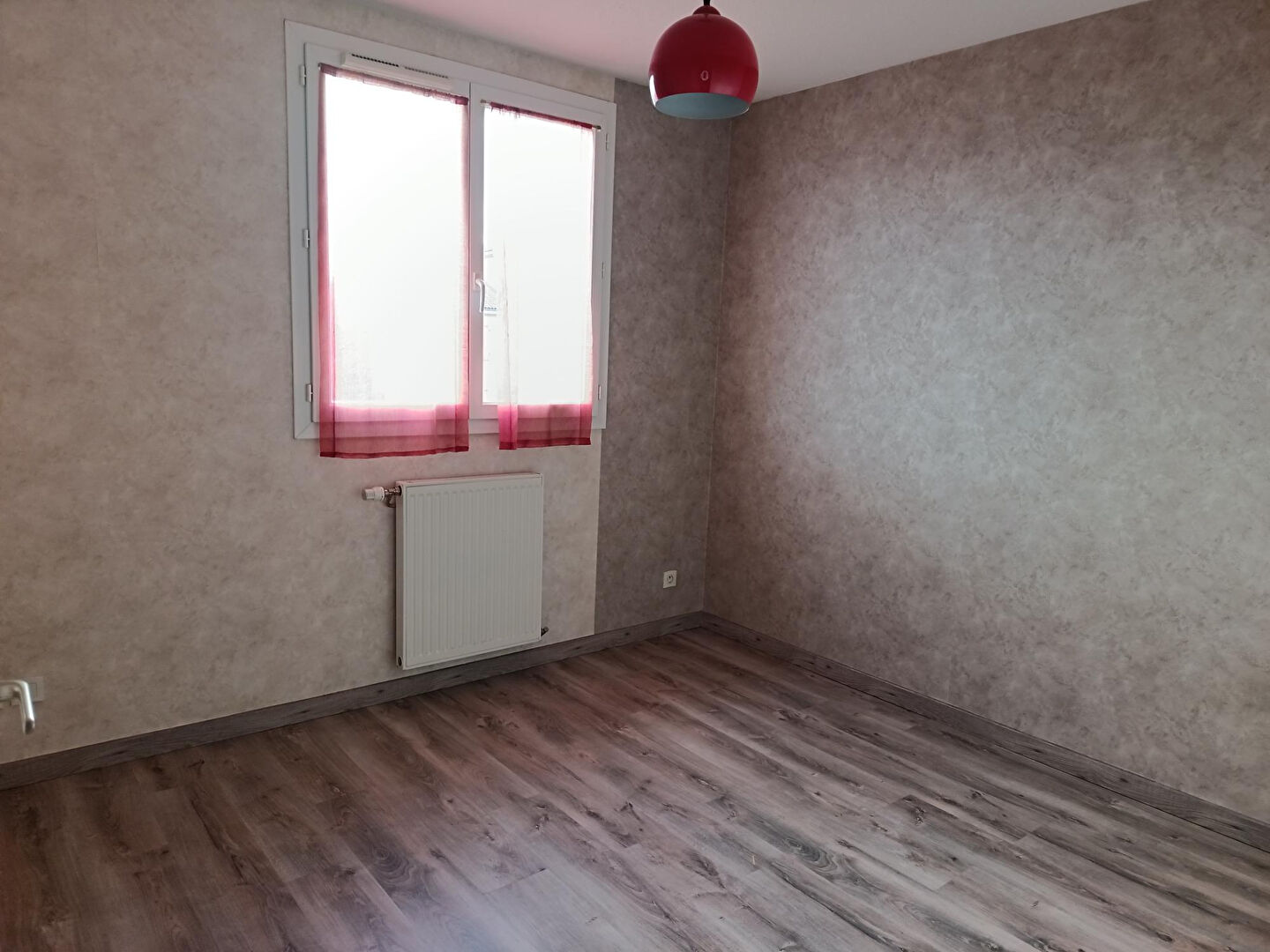 Photo Appartement en DUPLEX T3 avec 2 CHAMBRES + TERRASSE + Cave image 6/6