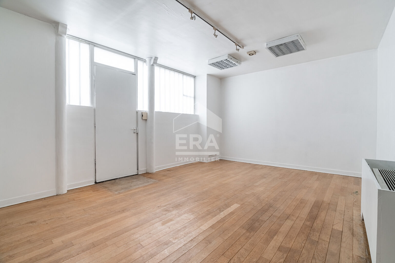 Photo Local commercial - 48m² image 2/6