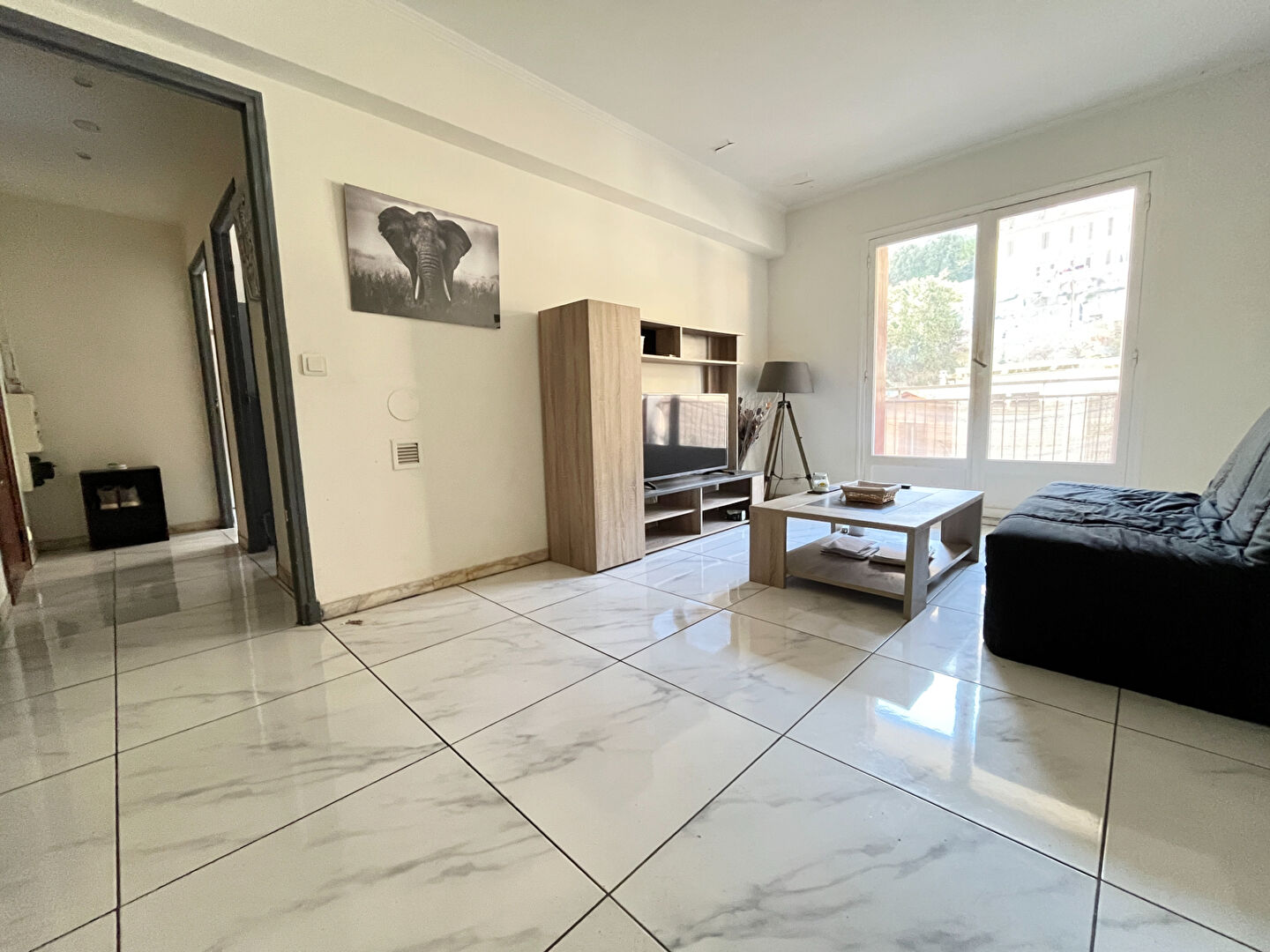 À SAISIR !  T2 lumineux de 43 m² avec terrasse - Calme absolu & vue dégagée