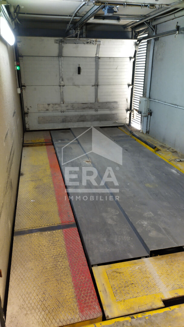 Photo A vendre garage sur rail dans parking sécurisé image 2/5