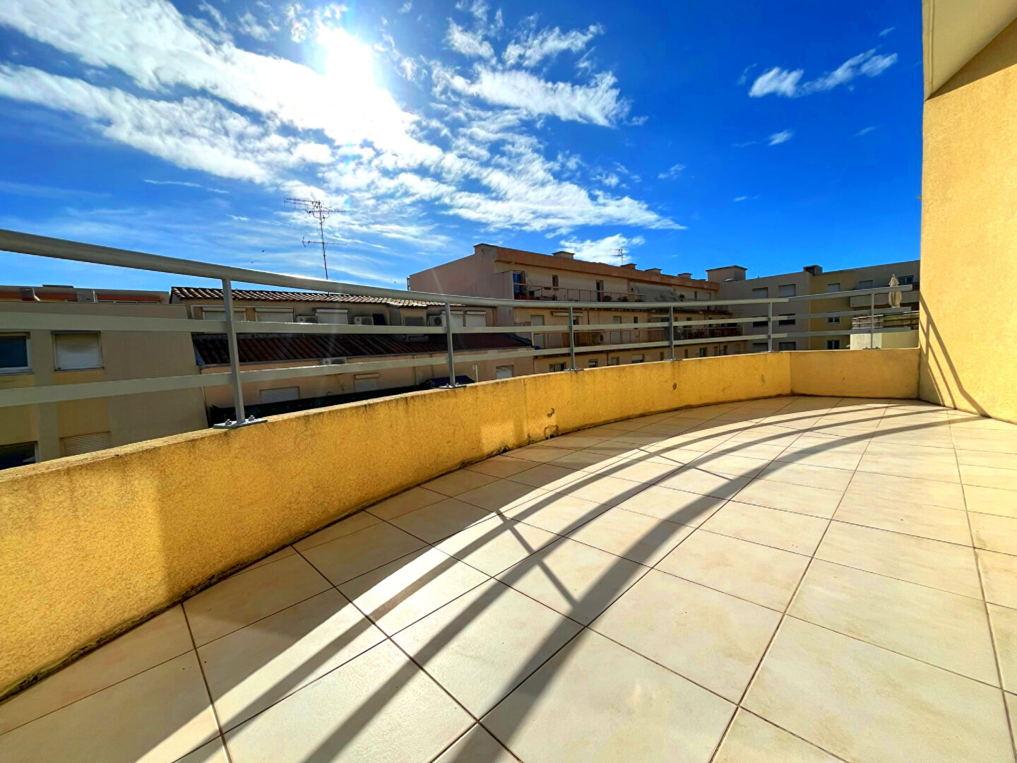 Appartement 3 pièces plein sud au coeur de Saint-Laurent-du-Var