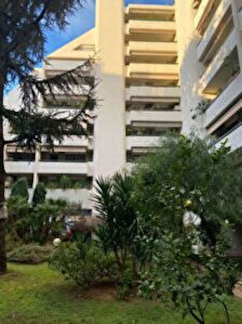 Photo APPARTEMENT T3 AU 1ER ETAGE AVEC JARDIN image 2/2
