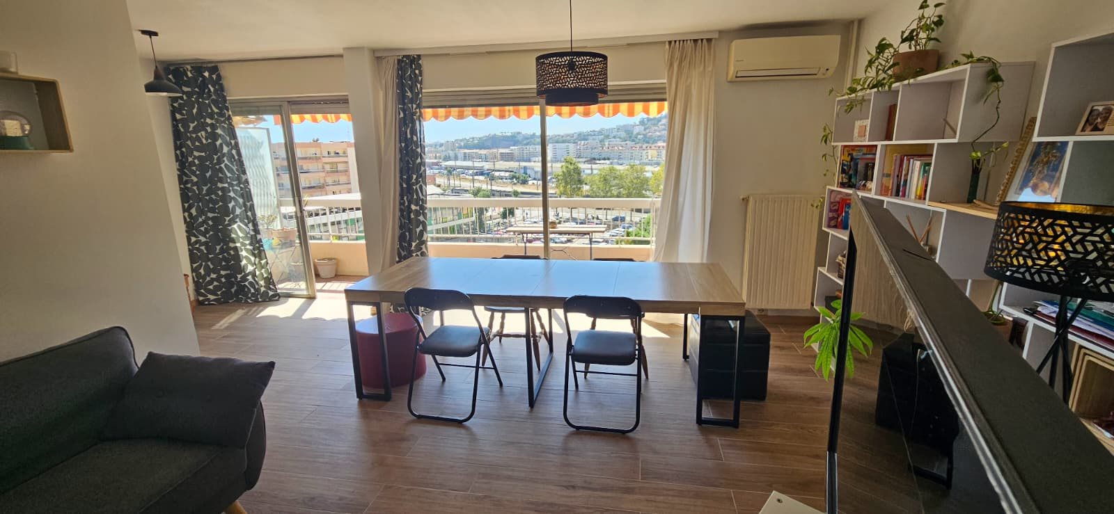 A Vendre Nice St ROCH grand 2 pieces avec dressing, garage et cave