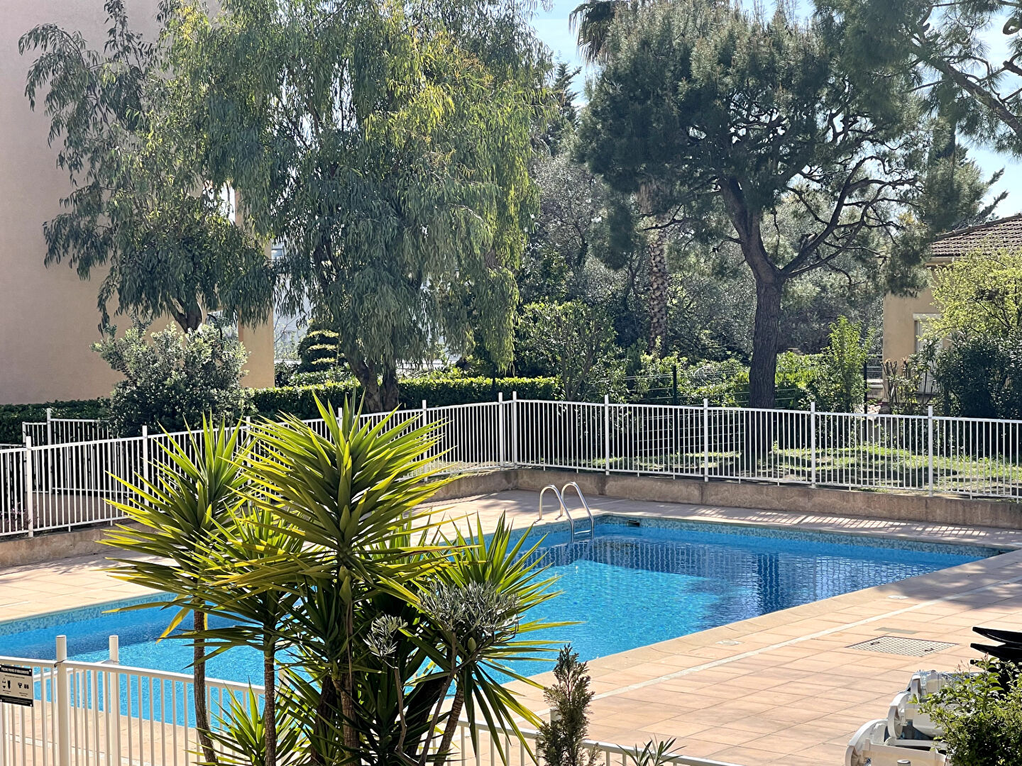 Agence immobilière de ERA SAINT LAURENT DU VAR