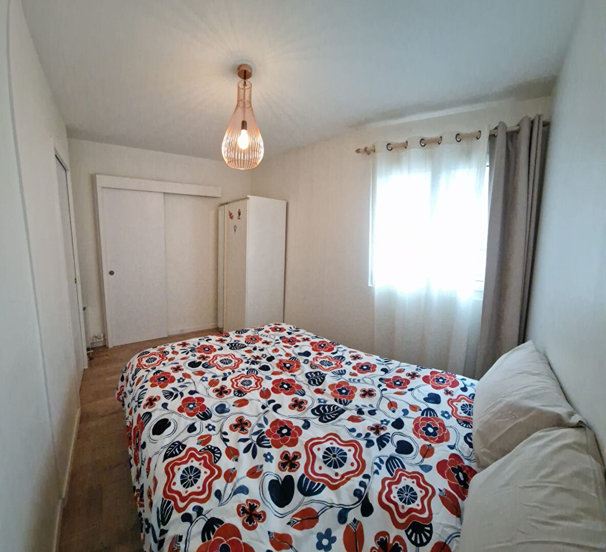 Appartement T2 avec un balcon meublé et entièrement rénové 38 m² - Paris 15