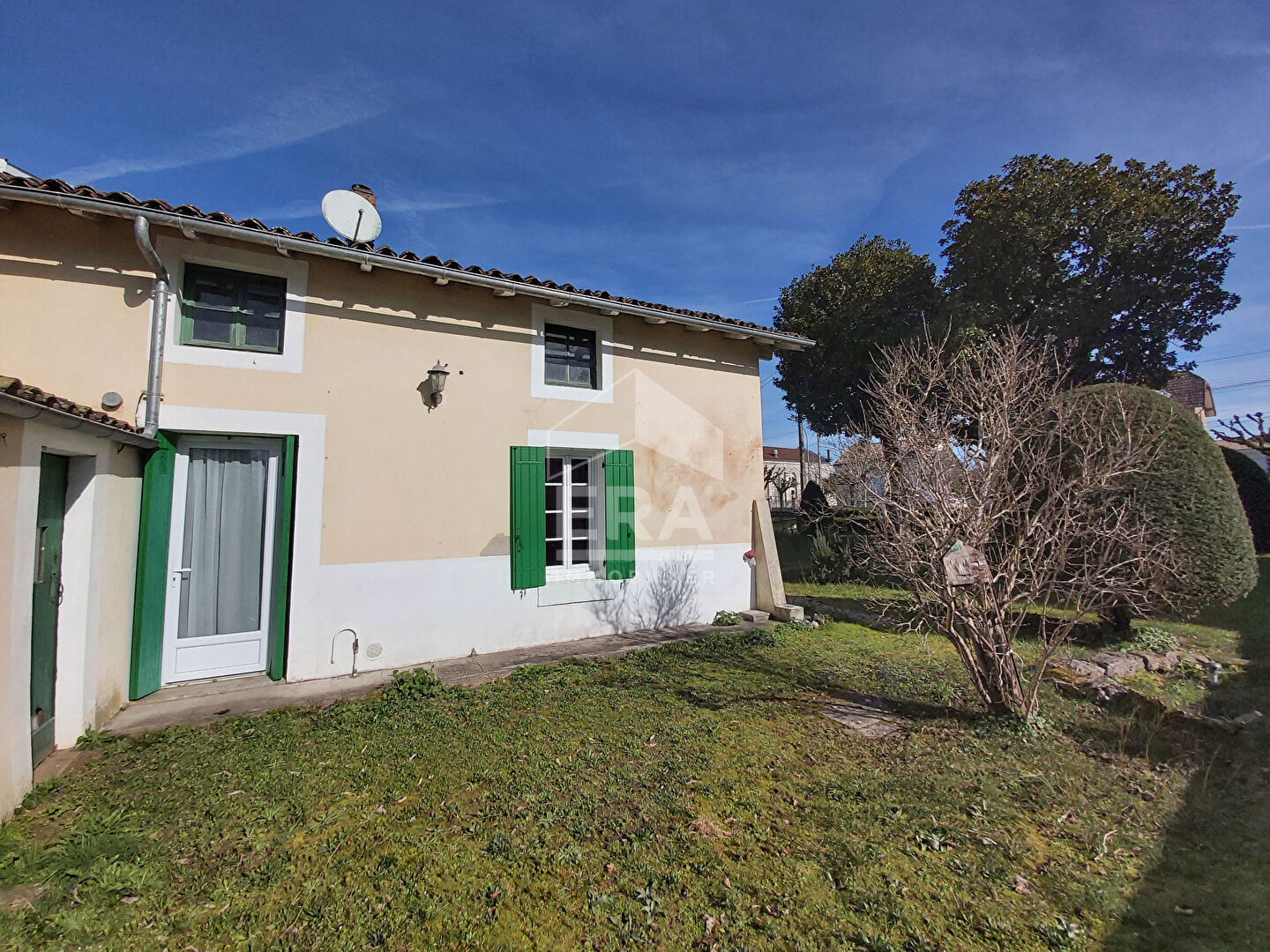 Photo STE FOY LA GRANDE - dans un quartier privilégié, maison de plain-pied 124m² avec garage et jardin. image 3/6