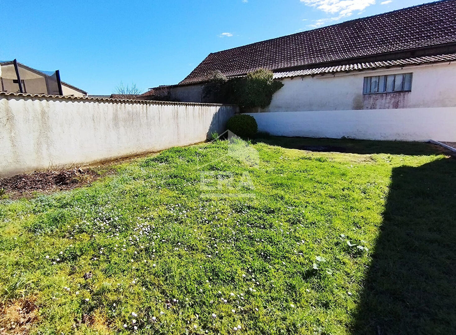 Photo Maison récente plain-pied au centre du village image 5/6