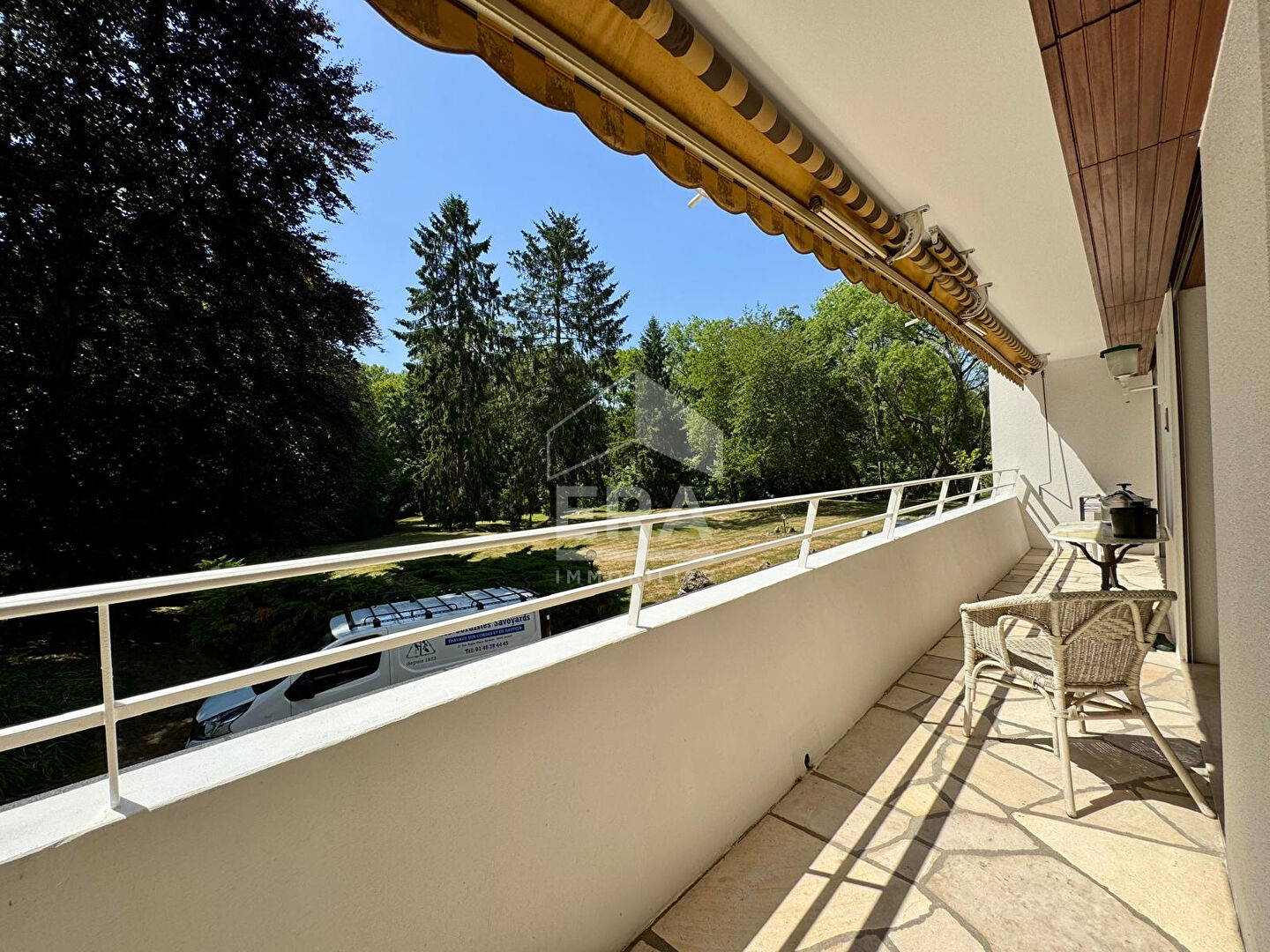 Photo T3 lumineux de 69,5 m² avec balcon, garage, cave ? Vue parc ? Combs-la-Ville image 2/6