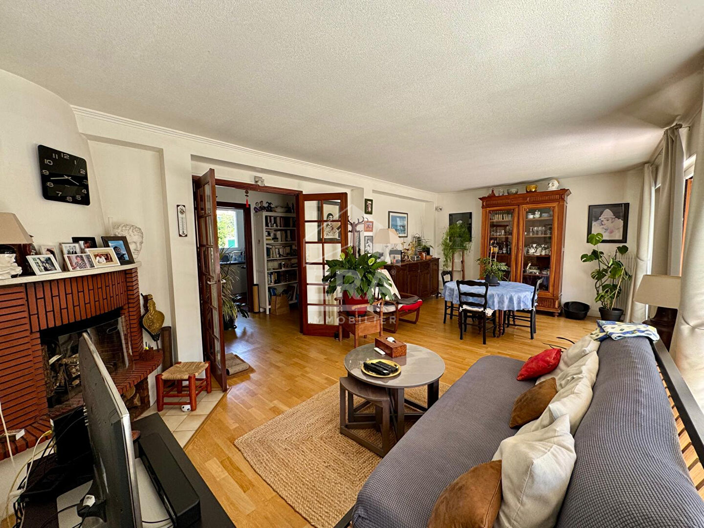 Photo T3 lumineux de 69,5 m² avec balcon, garage, cave ? Vue parc ? Combs-la-Ville image 3/6