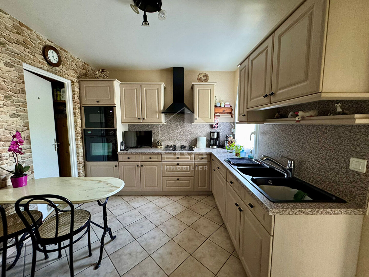 Photo Combs La Ville Maison 5 pièce(s) 135 m2 image 4/6