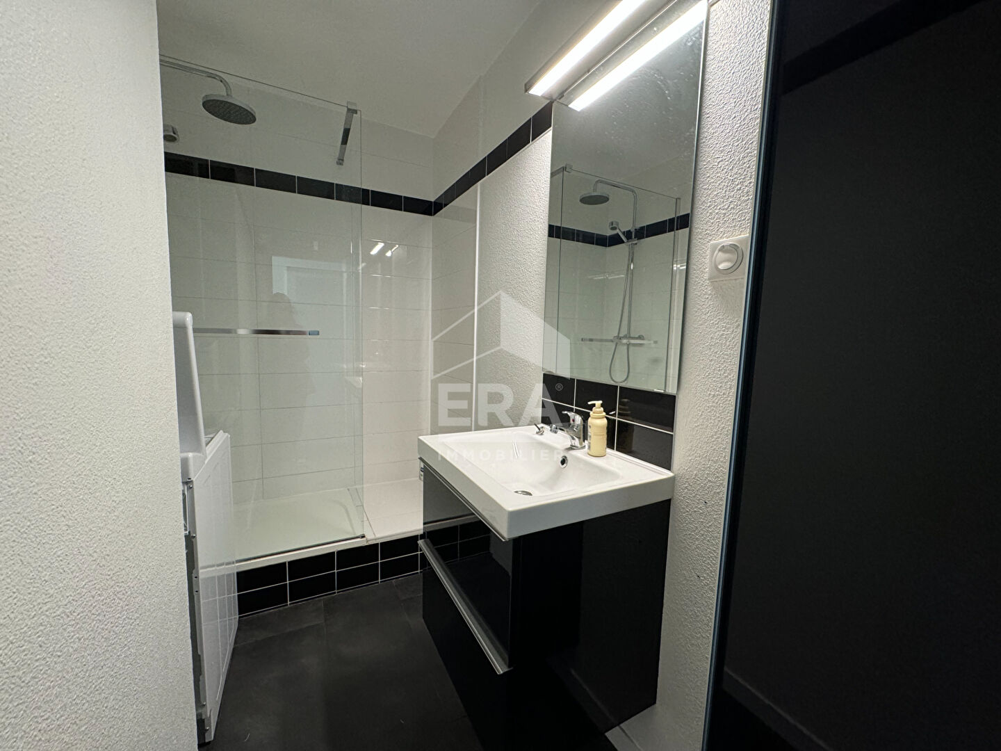 Photo Appartement T3 La Madrague de 47 m2 image 5/6