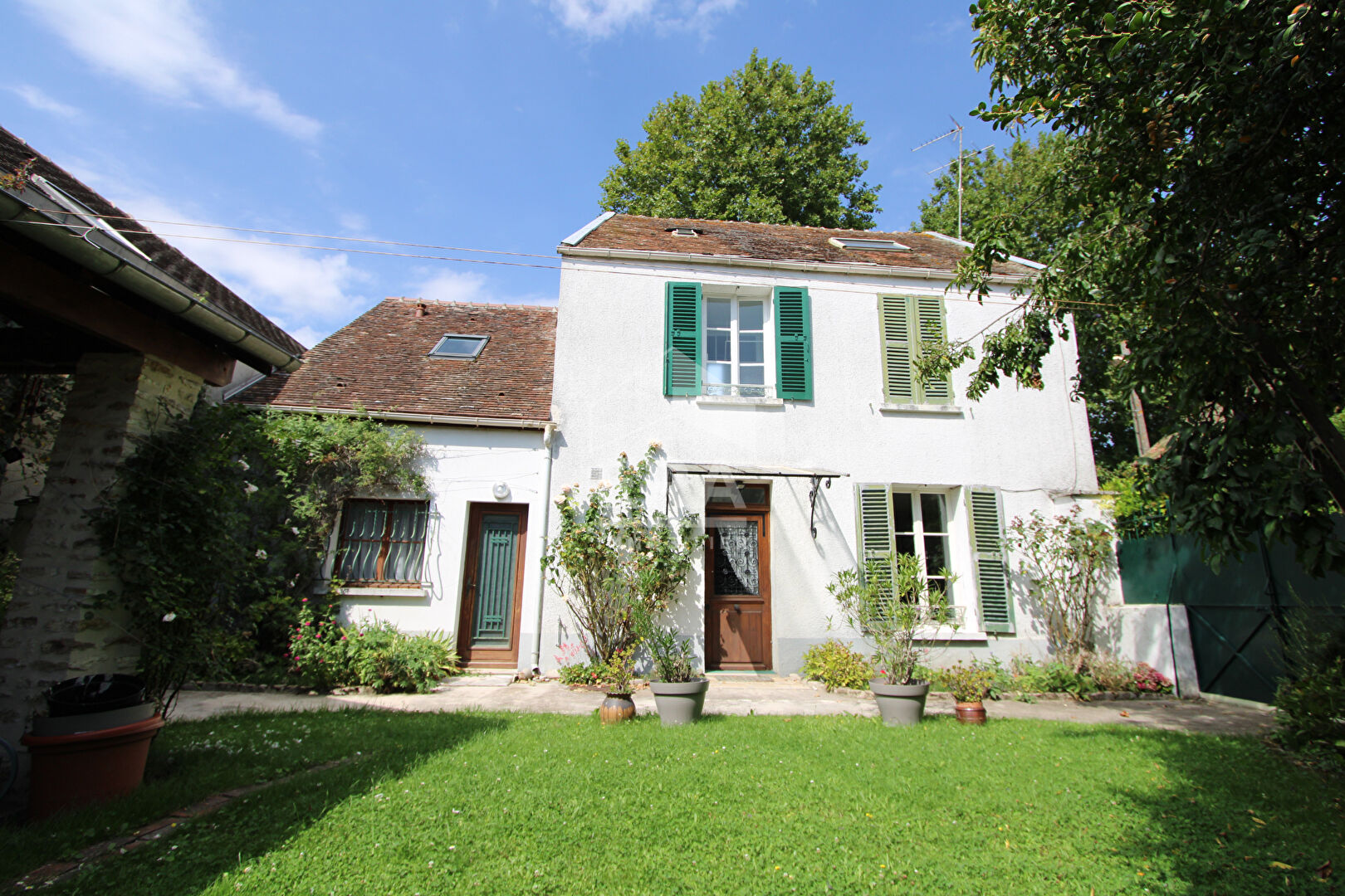 Photo Maison de 8 pièces à LA CHAPELLE GAUTHIER image 4/6