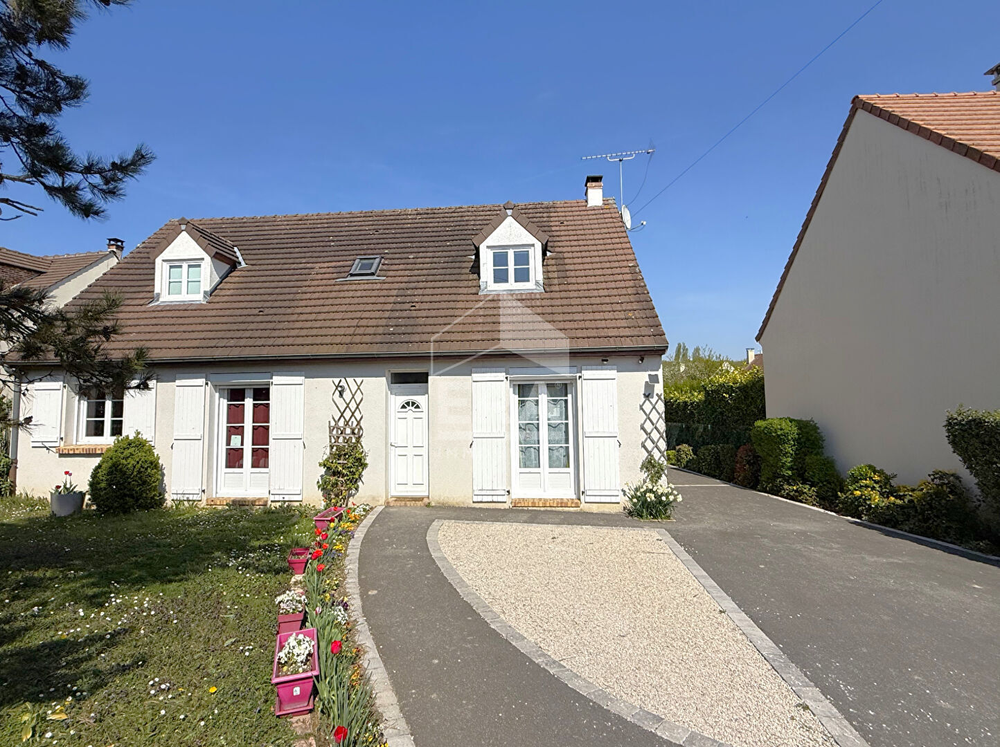 Photo Maison familiale de 134m² à La Chapelle-Gauthier image 1/6