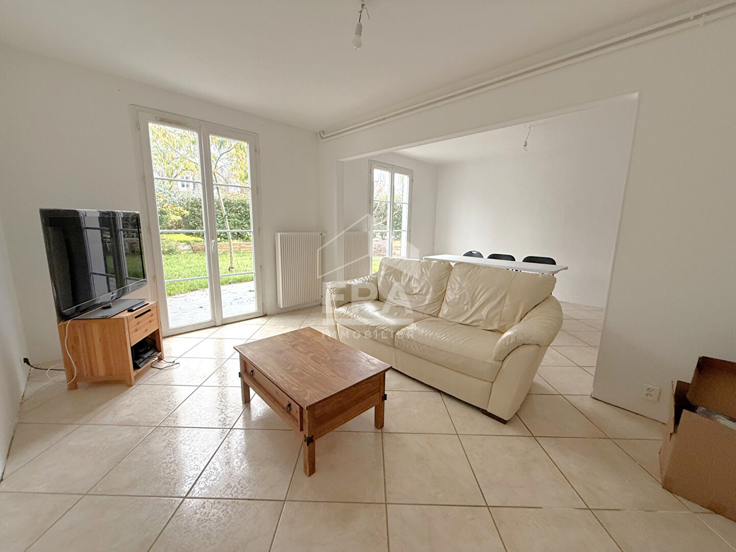 Photo Maison Cesson 5 pièces 119 m2 Garage image 3/6