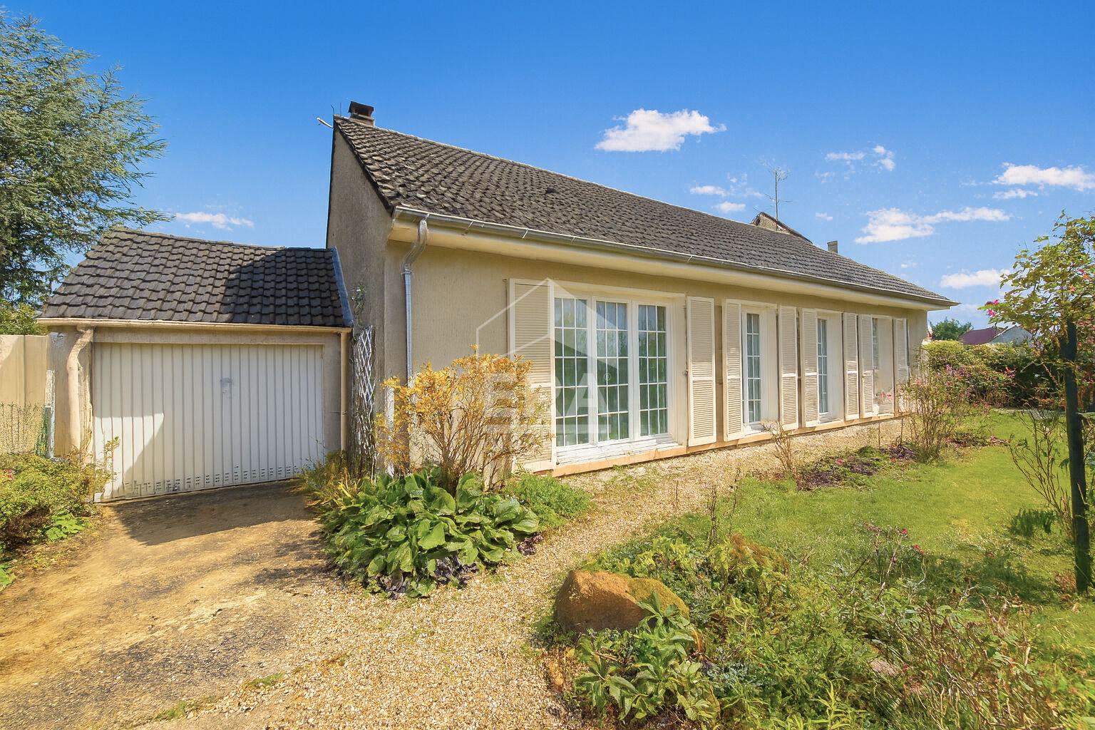 Photo Maison Les Ecrennes 5 pièces 103 m² image 1/6